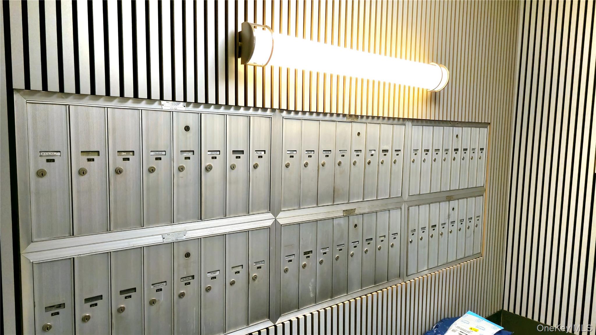 #20 photo, 220 Pelham Road, New Rochelle , NY 10805