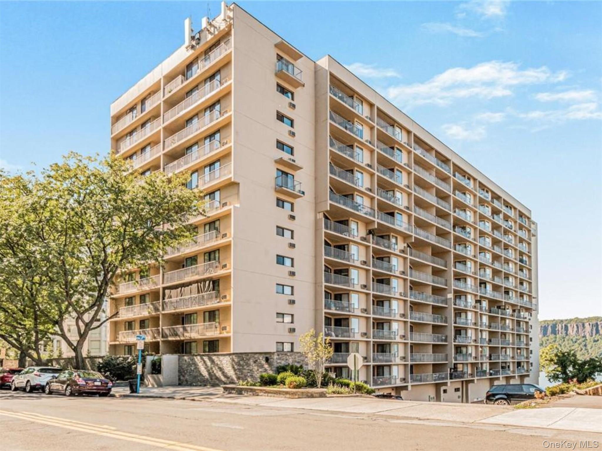 #14 photo, 1155 Warburton Avenue, Yonkers , NY 10701