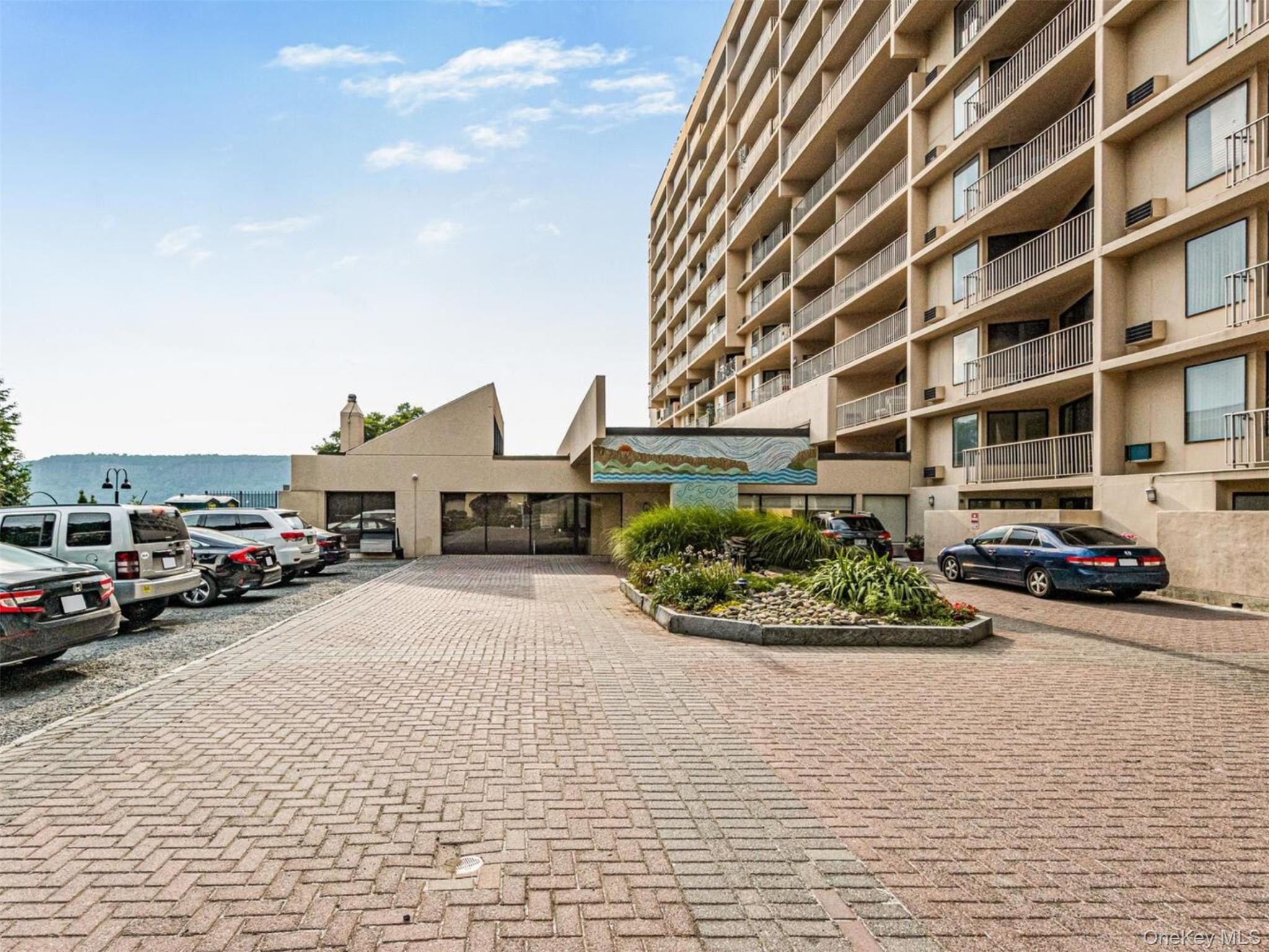 #19 photo, 1155 Warburton Avenue, Yonkers , NY 10701