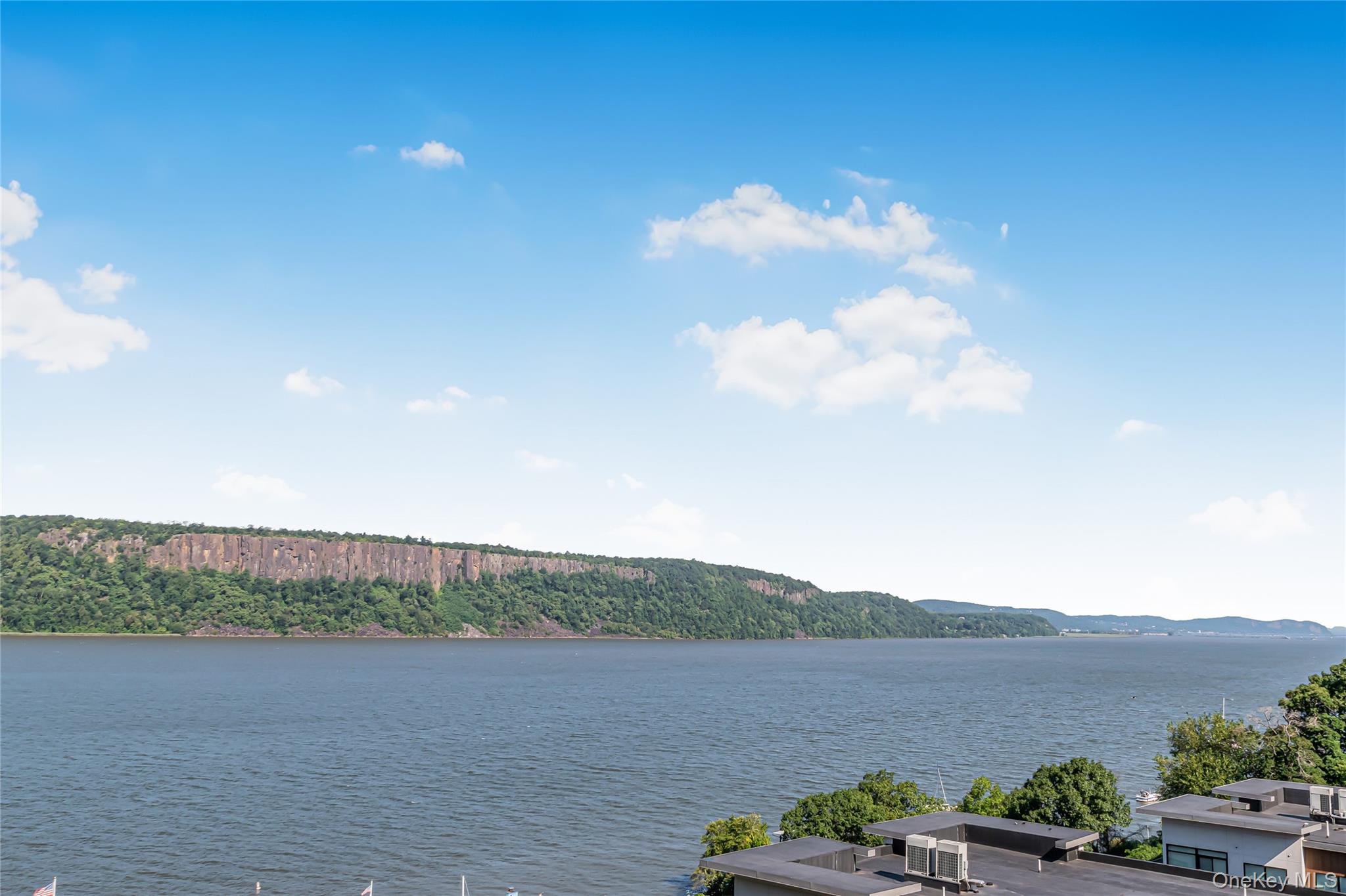 #9 photo, 1155 Warburton Avenue, Yonkers , NY 10701