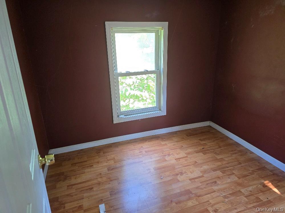 #5 photo, 29 Bell Avenue, Aquebogue , NY 11931