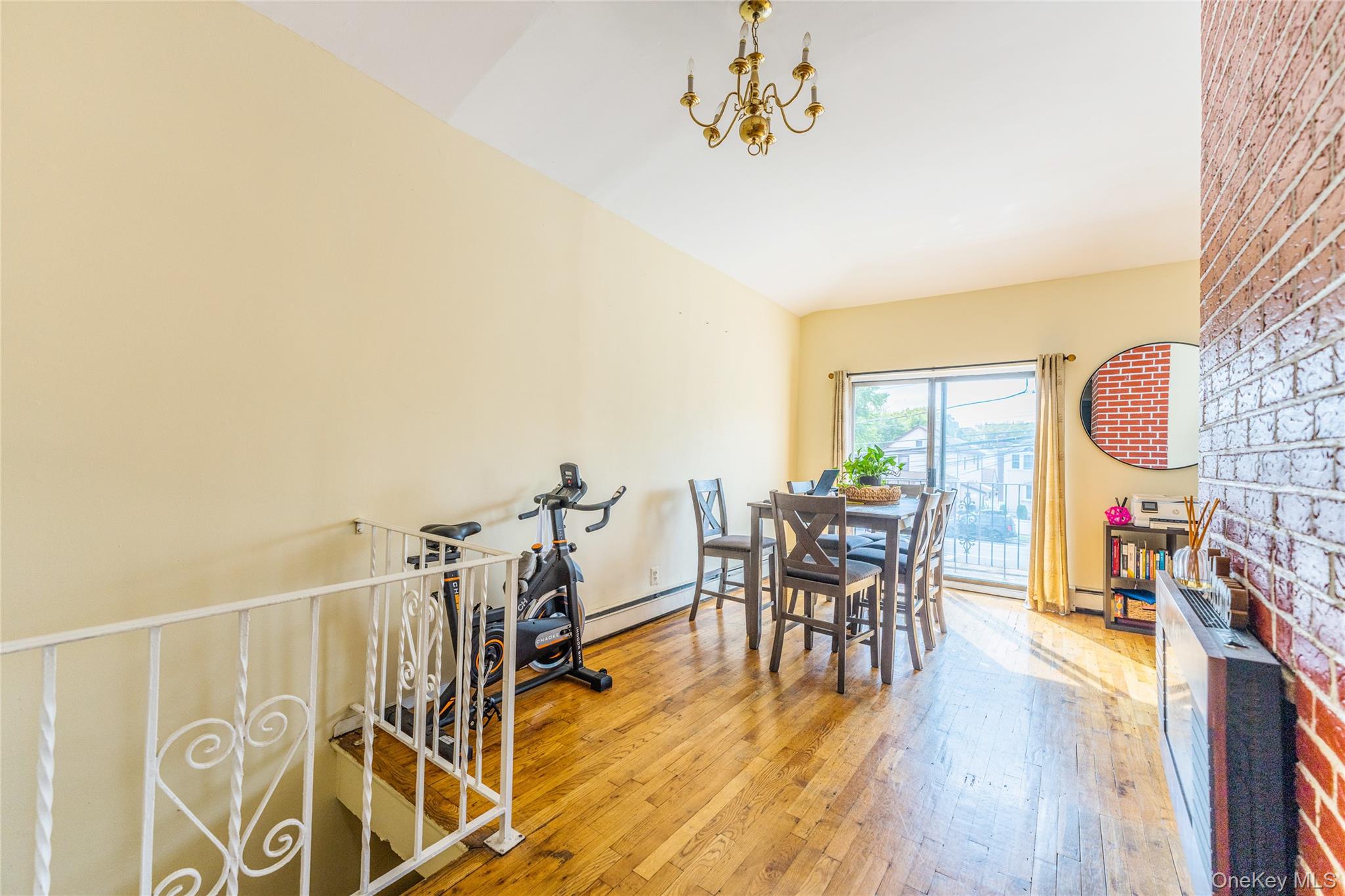 #13 photo, 7511 164th St, クイーンズ区 Fresh Meadows , NY 11366