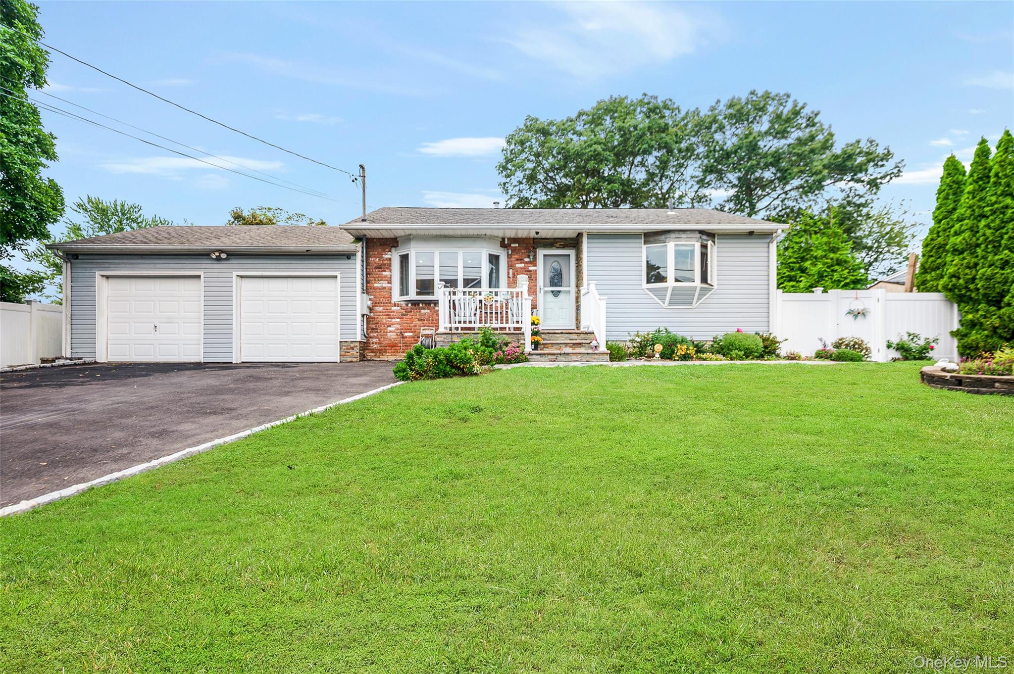 #1 photo, 3 Vine Haven Lane, सफ़ोक काउंटी Commack , NY 11725