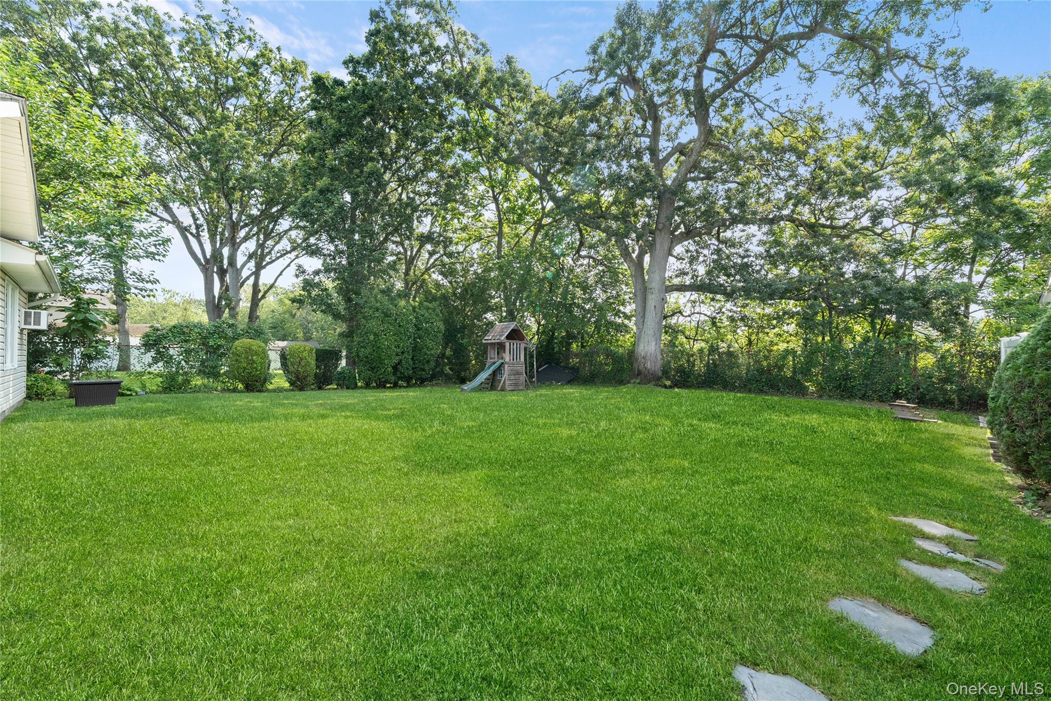 #19 photo, 1850 Lenox Avenue, ナッソー郡 East Meadow , NY 11554