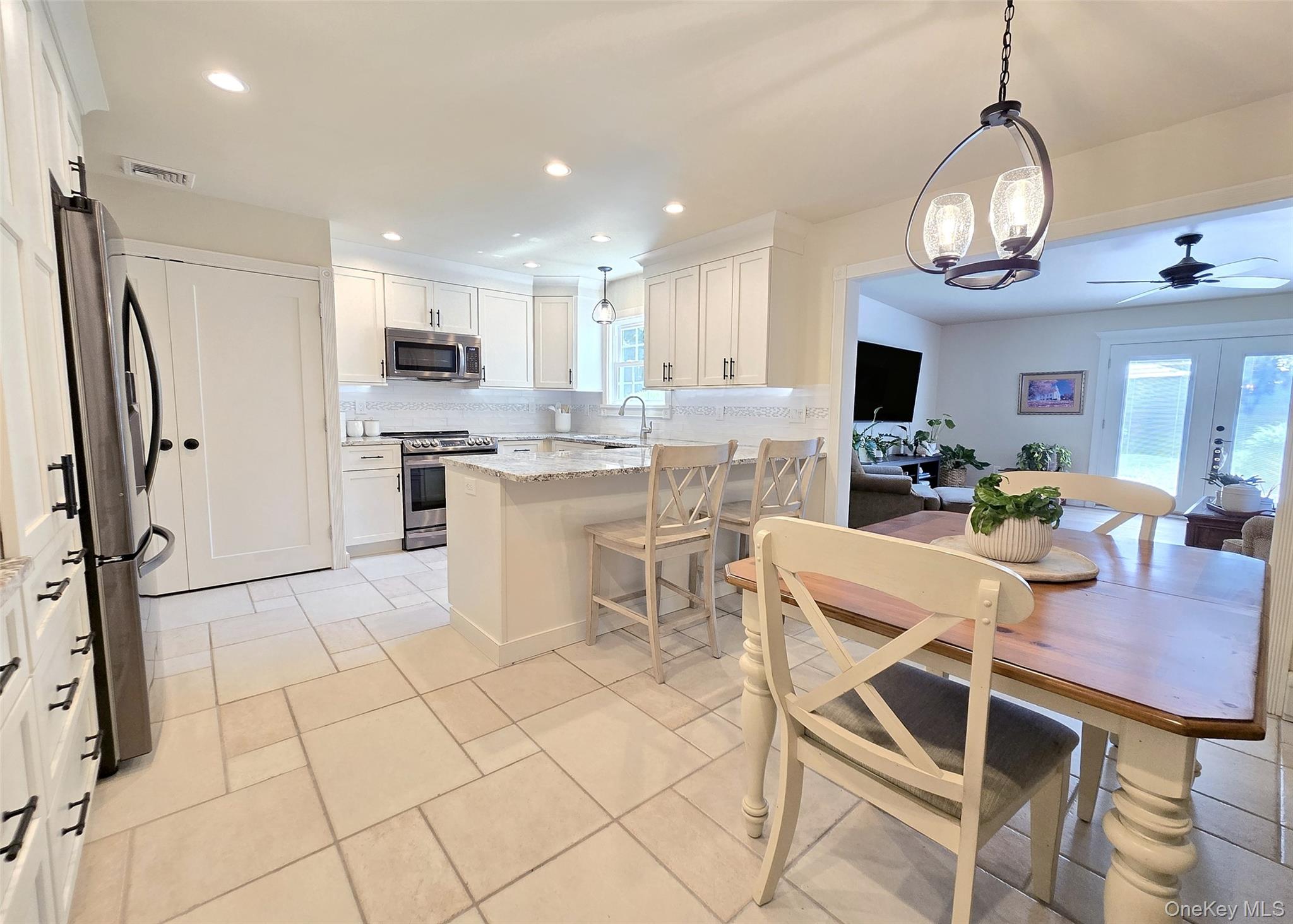 #12 photo, 82 Chelsea Drive, サフォーク郡 Mount Sinai , NY 11766