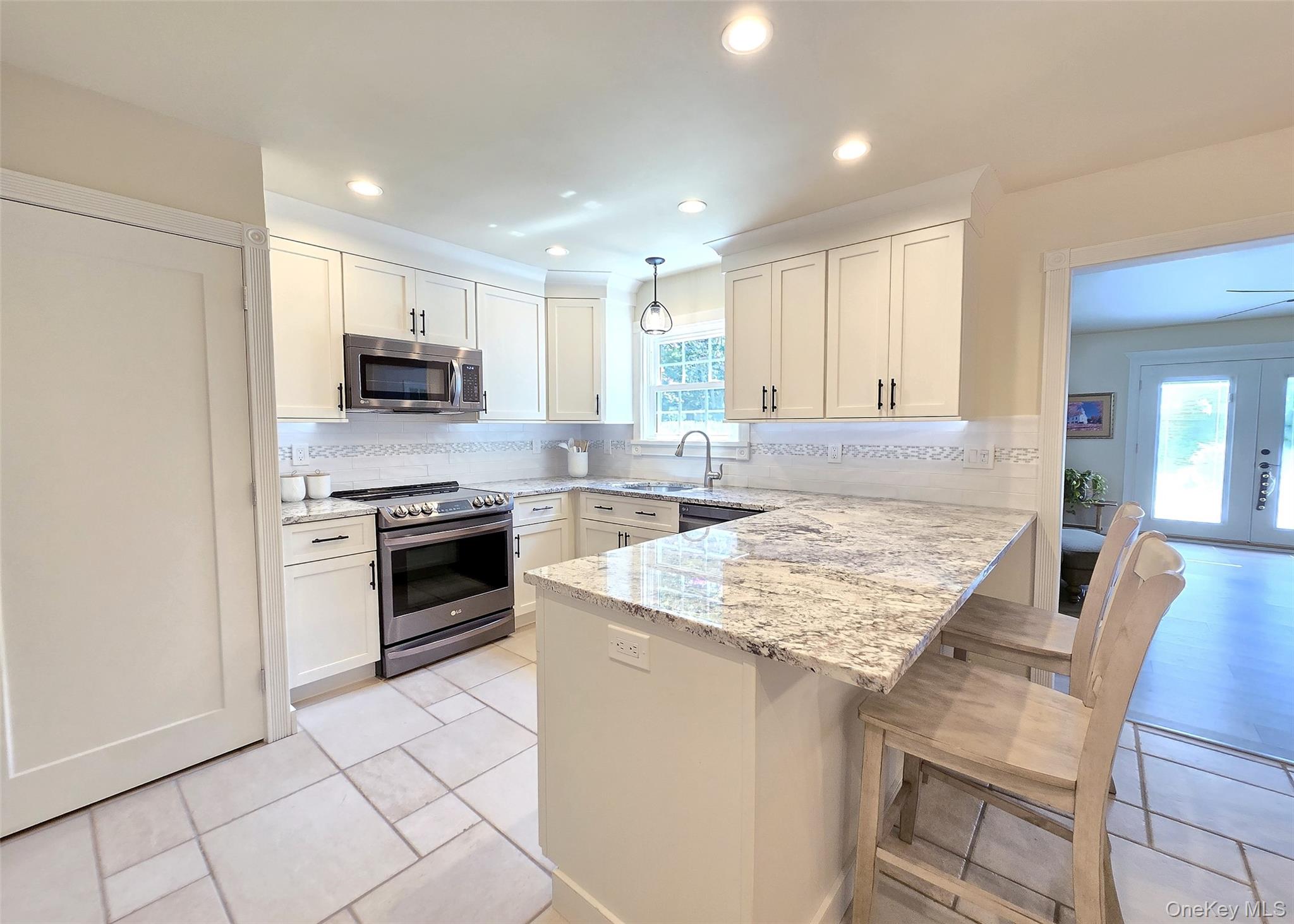 #14 photo, 82 Chelsea Drive, サフォーク郡 Mount Sinai , NY 11766