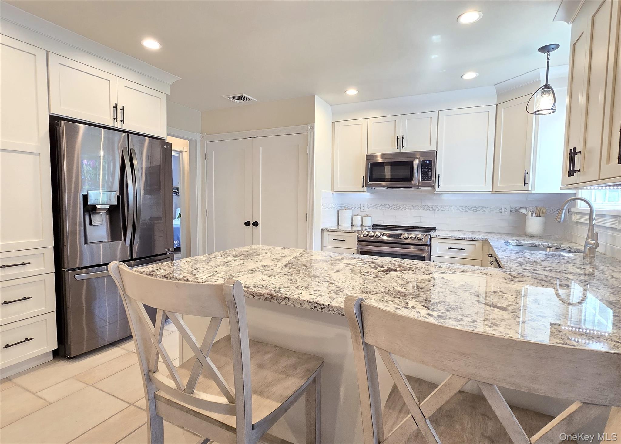 #15 photo, 82 Chelsea Drive, サフォーク郡 Mount Sinai , NY 11766