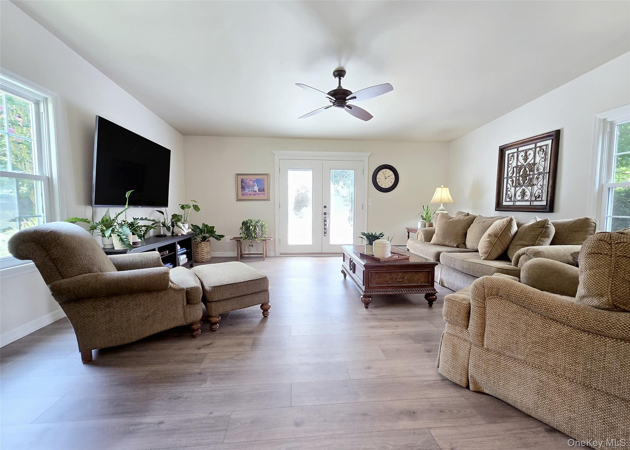 #19 photo, 82 Chelsea Drive, サフォーク郡 Mount Sinai , NY 11766