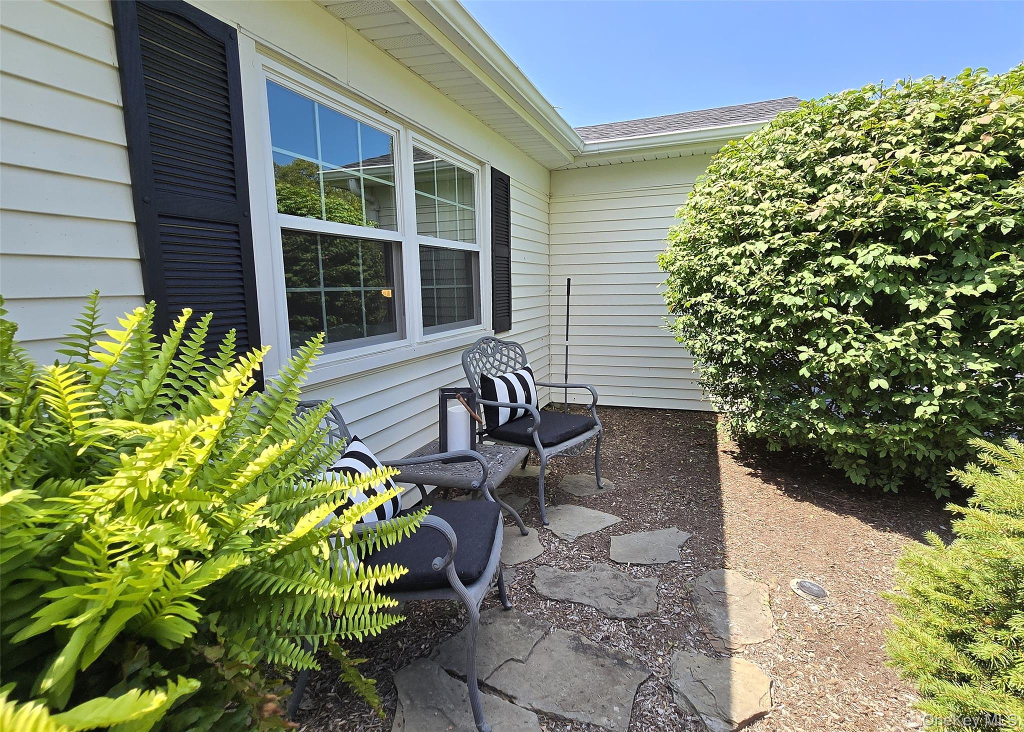 #5 photo, 82 Chelsea Drive, サフォーク郡 Mount Sinai , NY 11766