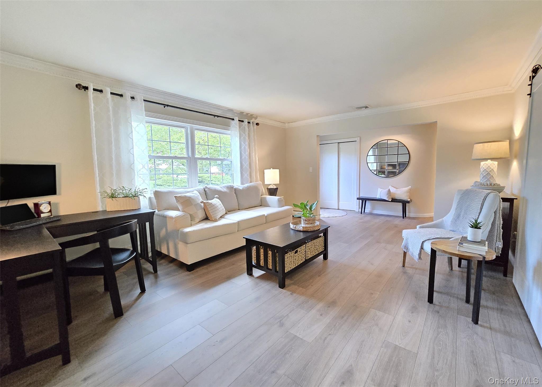 #7 photo, 82 Chelsea Drive, サフォーク郡 Mount Sinai , NY 11766