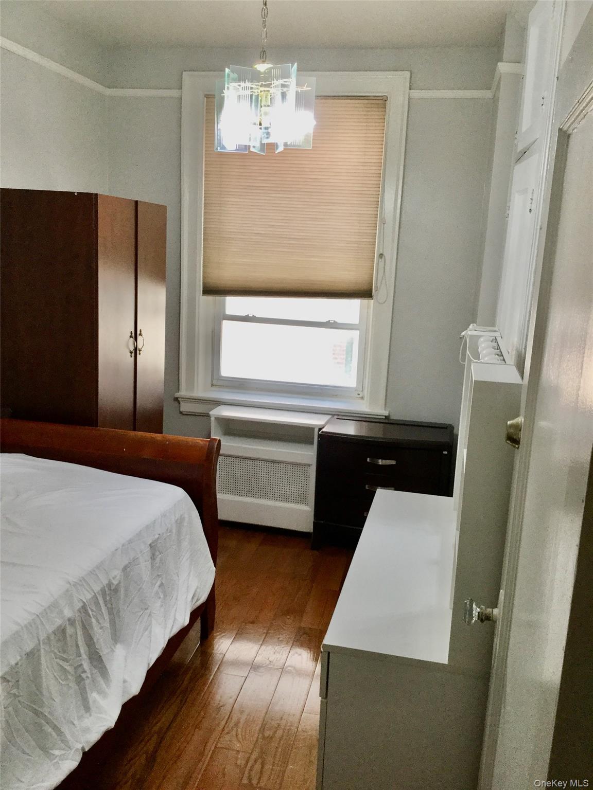 #5 photo, 35-20 82 Street, クイーンズ区 Jackson Heights , NY 11372