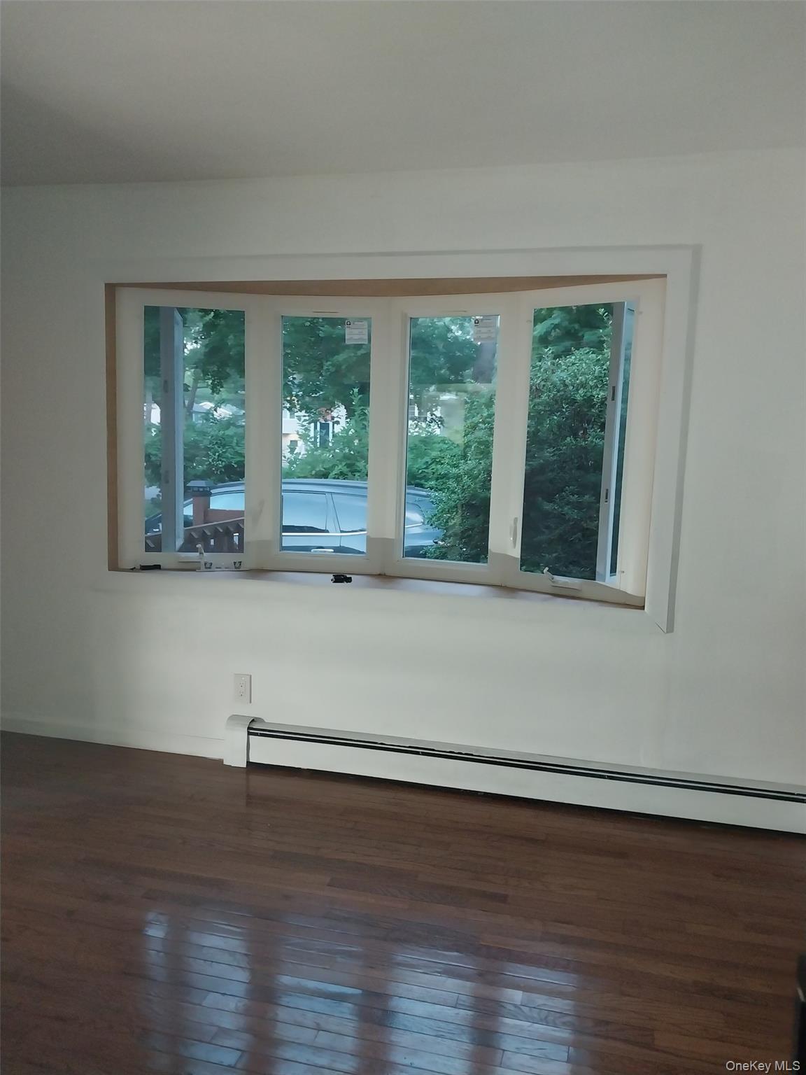 #8 photo, 282 Whittier Drive, サフォーク郡 Mastic Beach , NY 11951