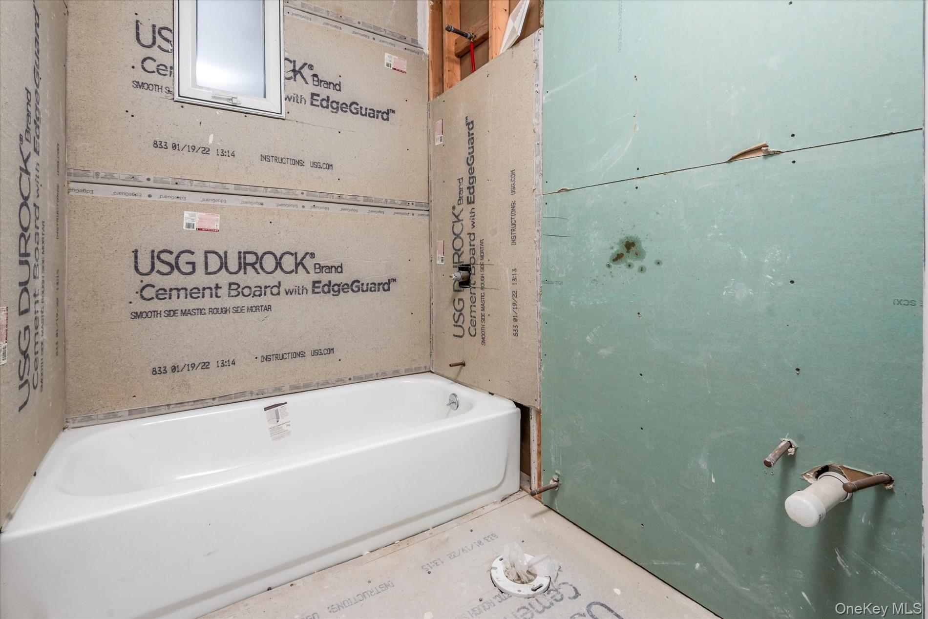 #17 photo, 1142 Welling Court, クイーンズ区 Astoria , NY 11102