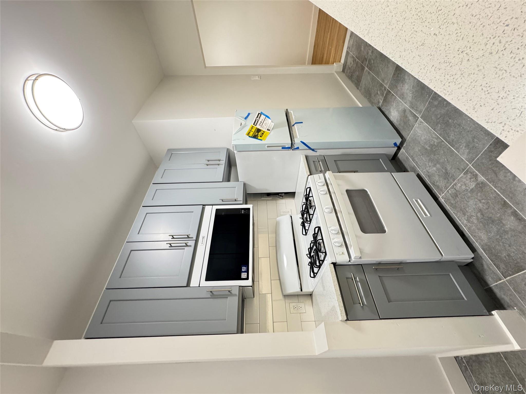 #9 photo, 2925 Mathews Ave, ブロンクス区 Bronx , NY 10467