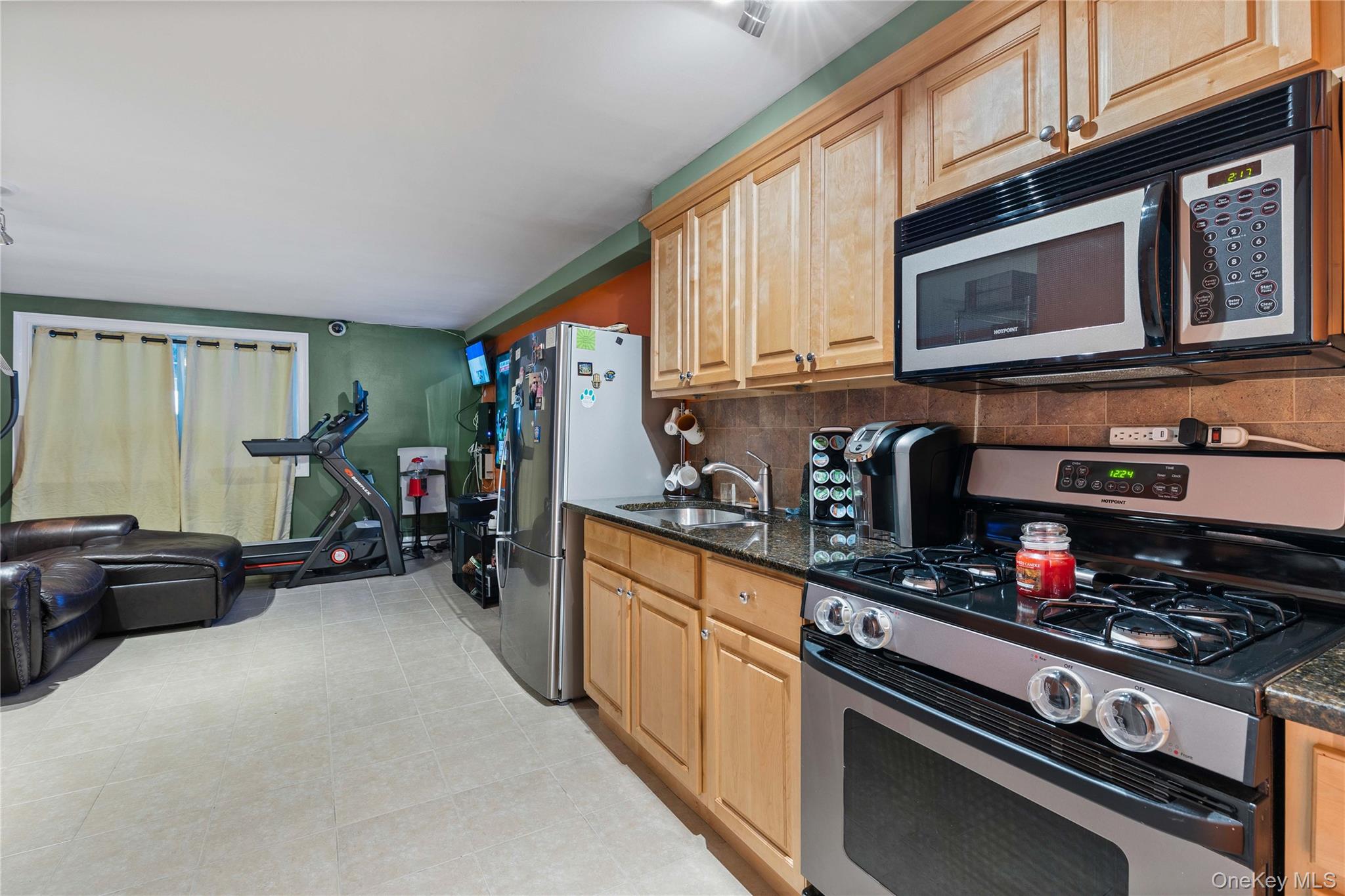 #17 photo, 4 Marisa Court, Bronx , NY 10465