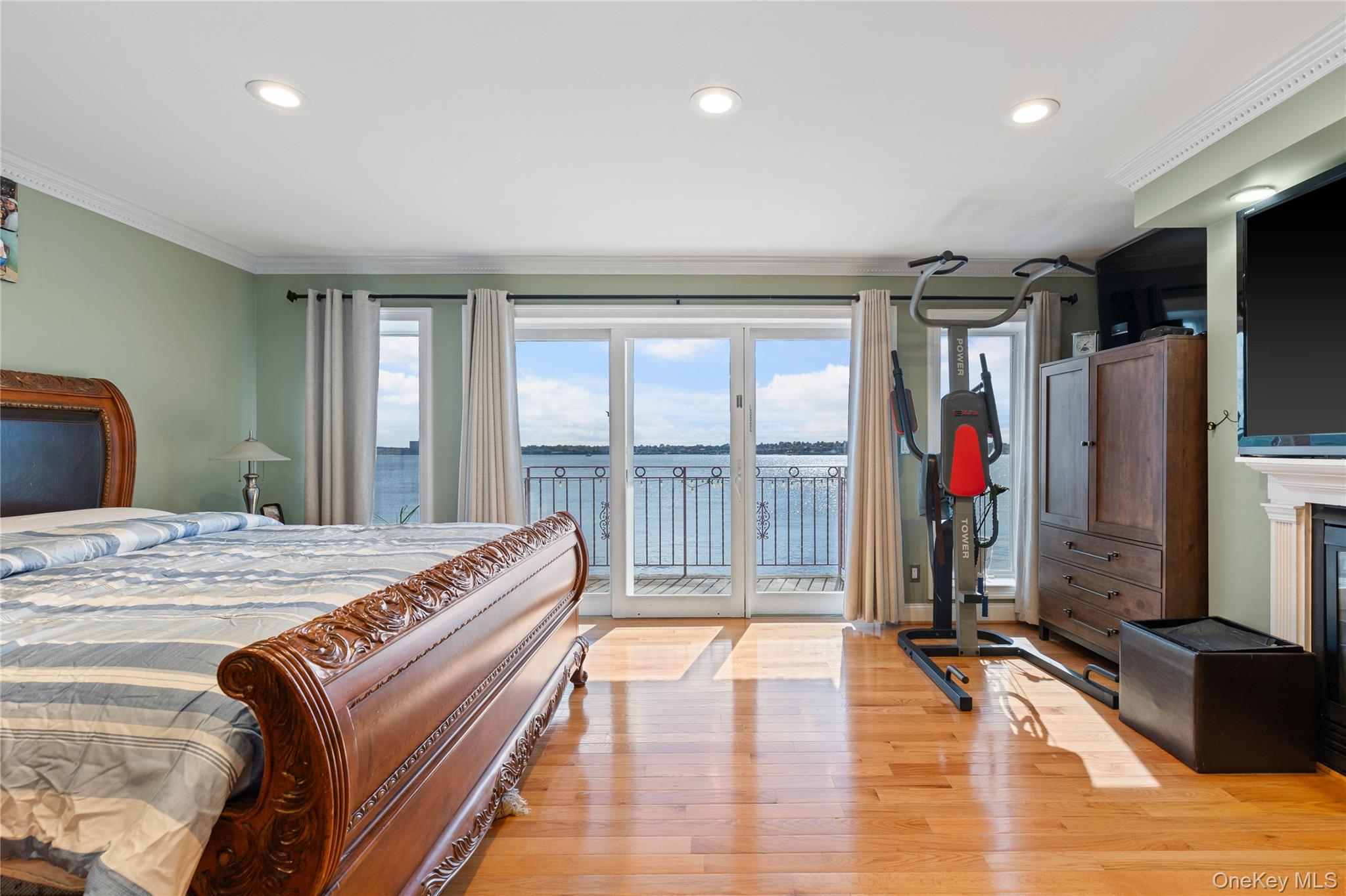 #6 photo, 4 Marisa Court, Bronx , NY 10465