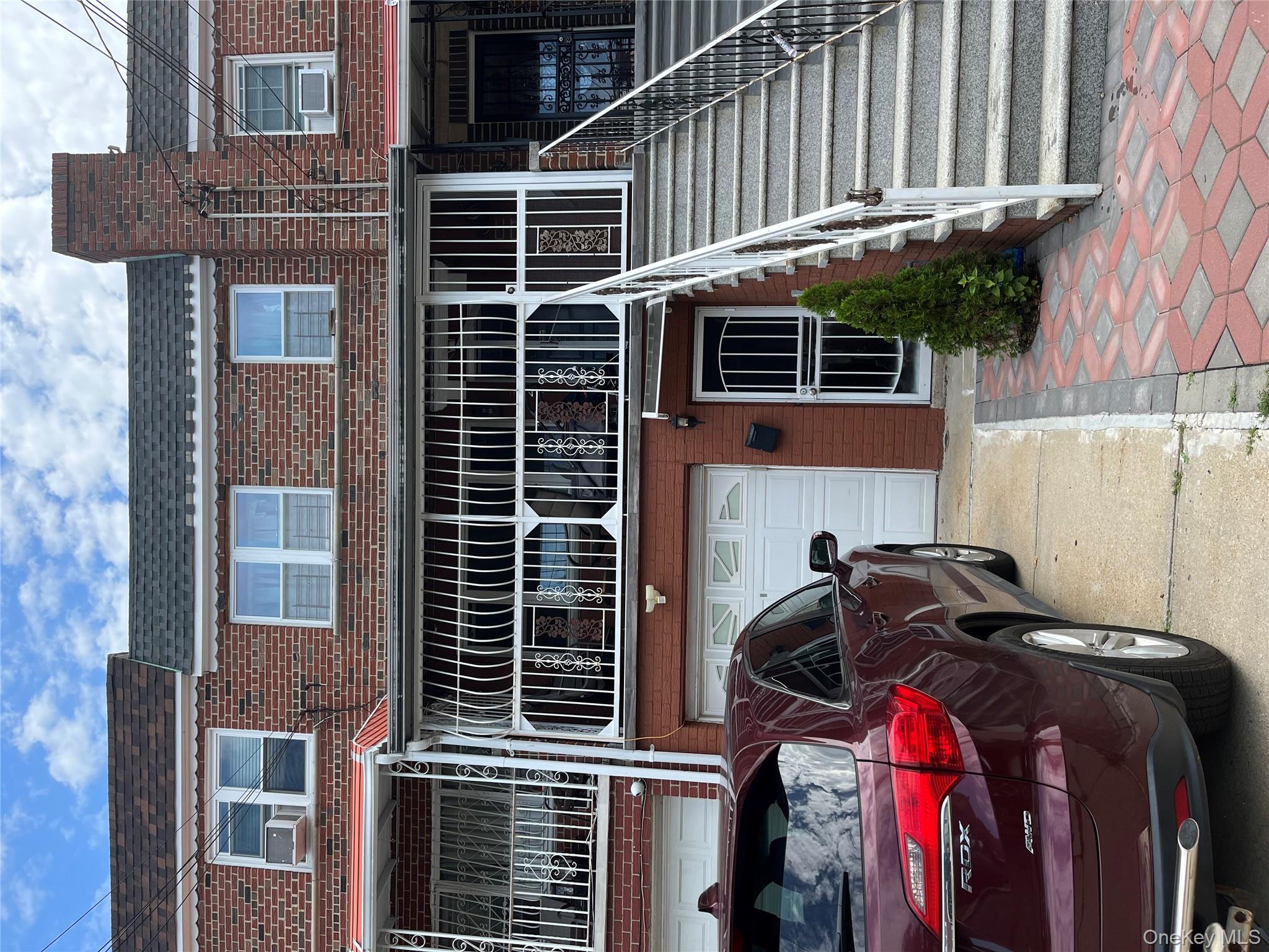 #1 photo, 2524 Radcliff Avenue, ブロンクス区 Bronx , NY 10469