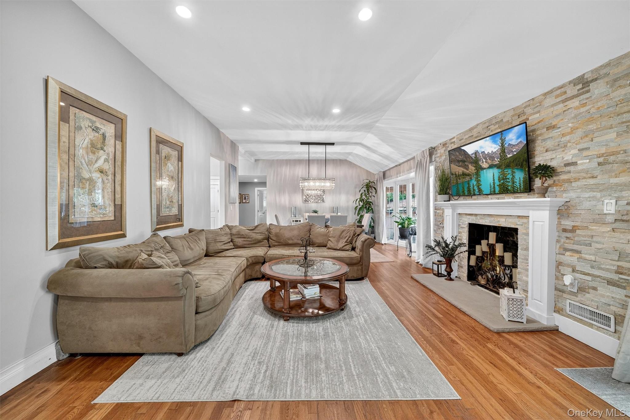 #14 photo, 15 Lakeshore Drive, Eastchester , NY 10709