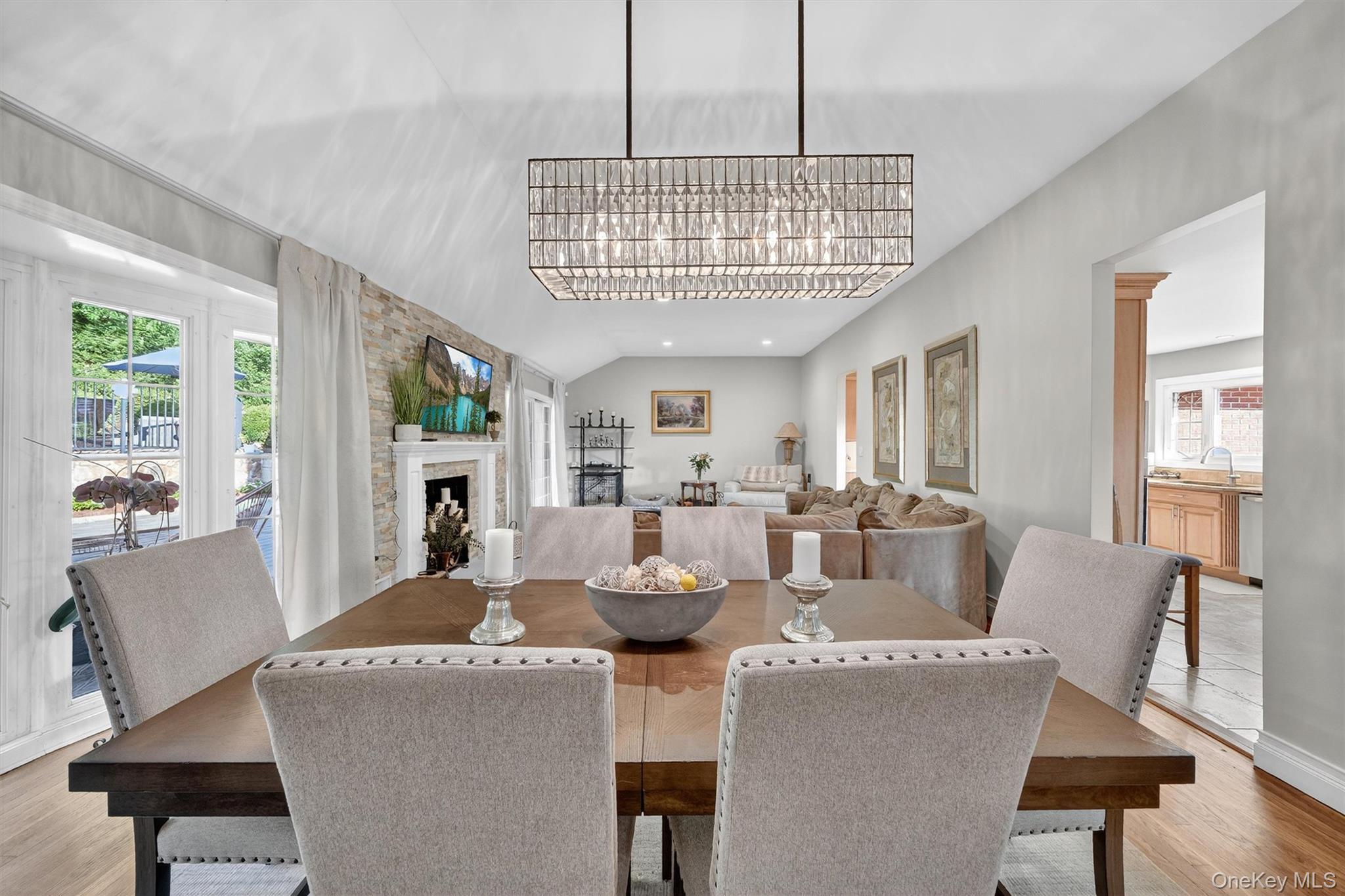 #20 photo, 15 Lakeshore Drive, Eastchester , NY 10709