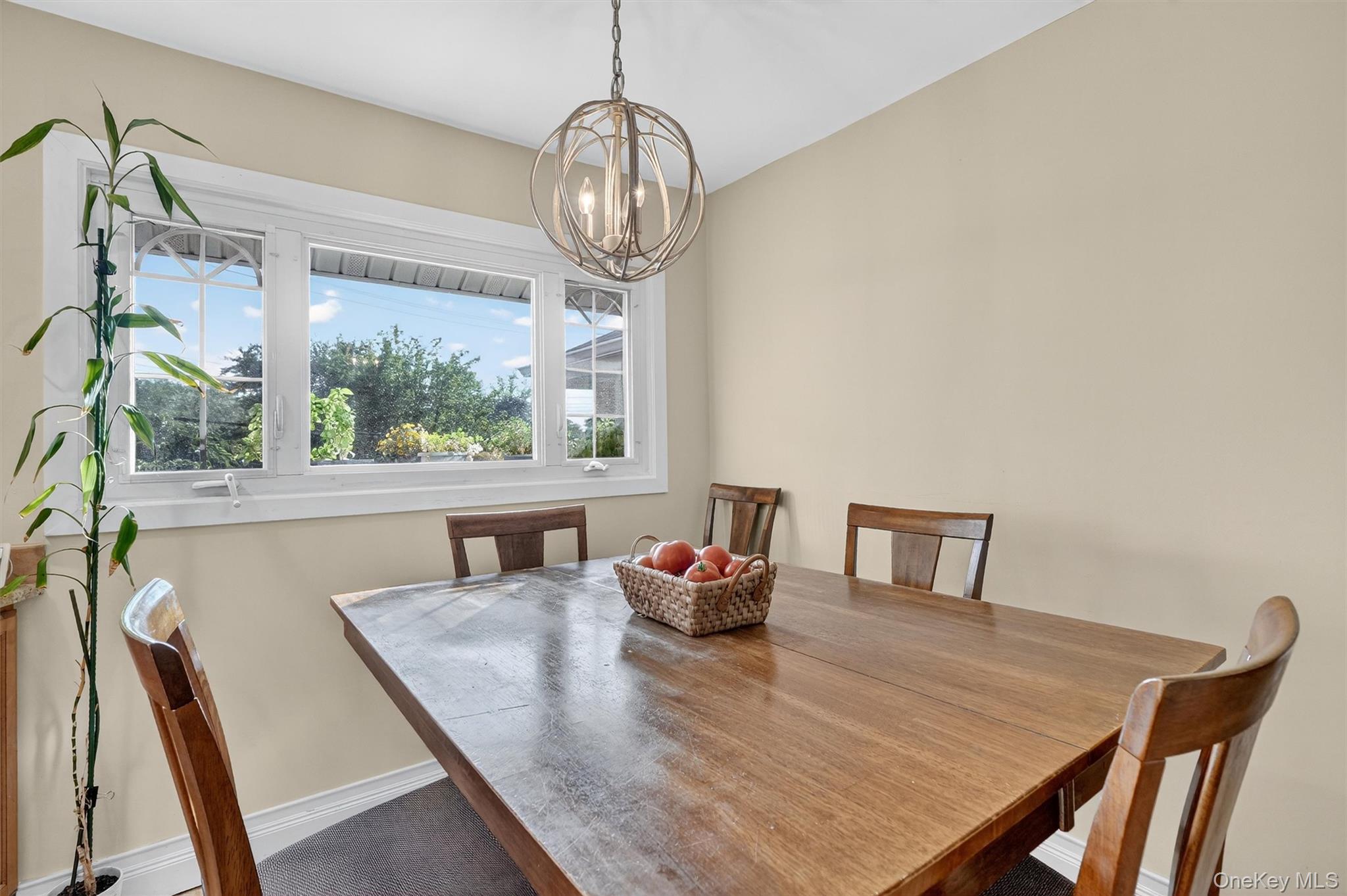 #5 photo, 15 Lakeshore Drive, Eastchester , NY 10709