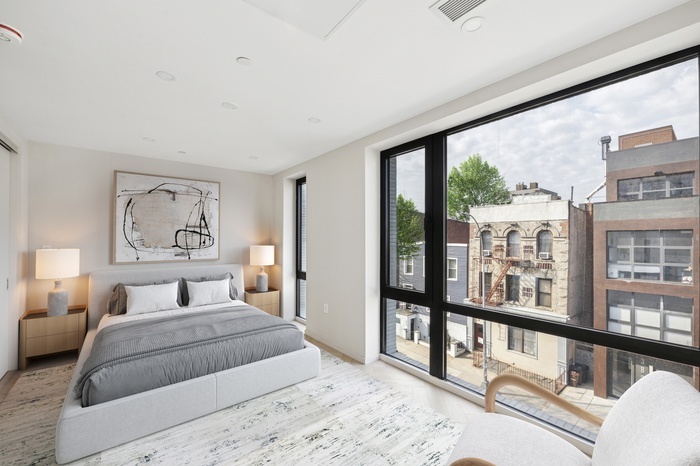 #6 photo, 390 Manhattan Avenue, ブルックリン区 East Williamsburg , NY 11211