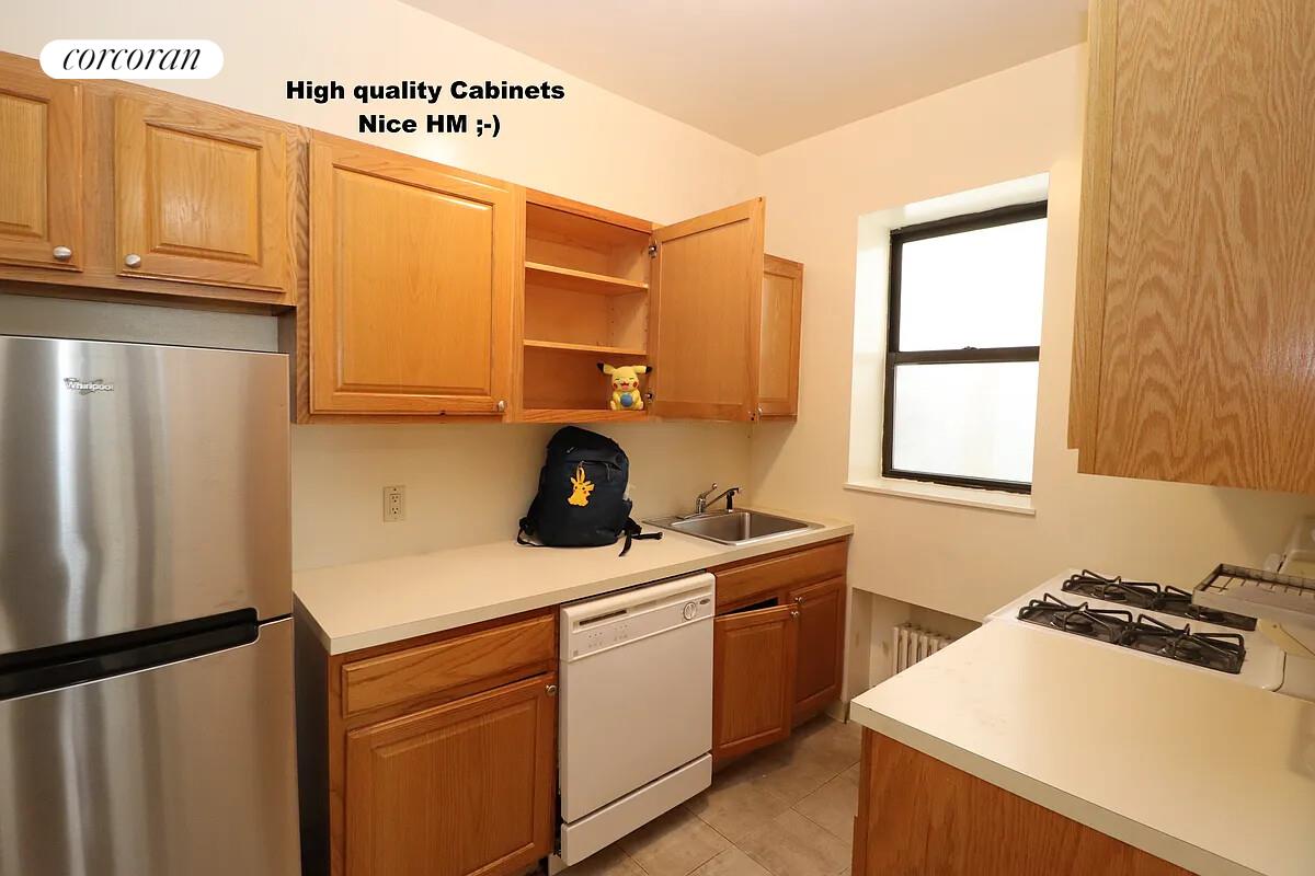 #1 photo, 434 E 75TH Street, 맨해튼 Lenox Hill , NY 10021