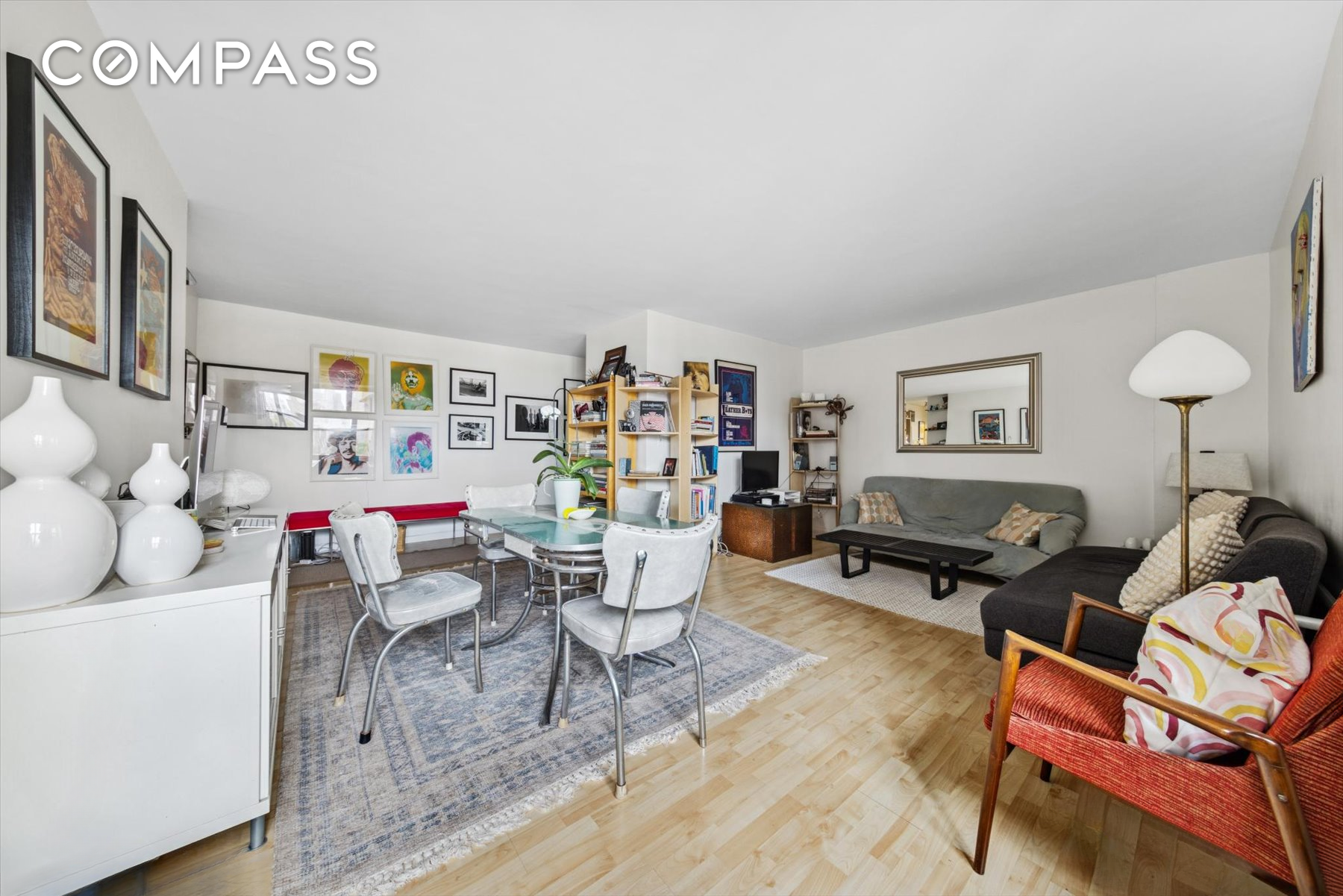 #1 photo, 575 Grand Street, マンハッタン Lower East Side , NY 10002