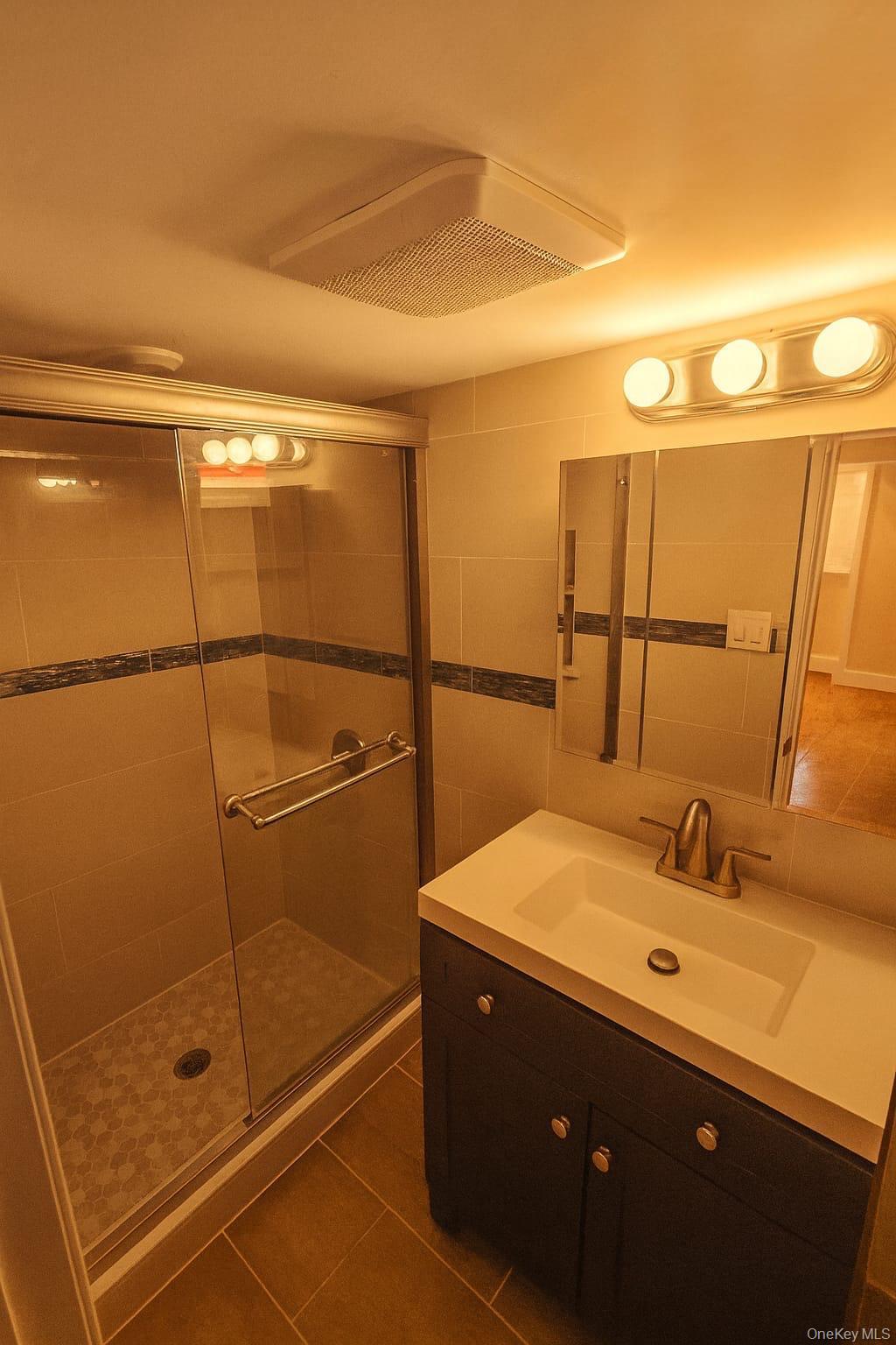 #8 photo, 19 Milburn Road, Sound Beach , NY 11789