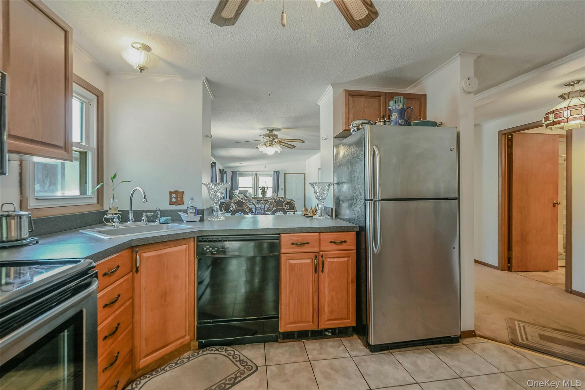 #6 photo, 161 Village Circle, サフォーク郡 Manorville , NY 11949