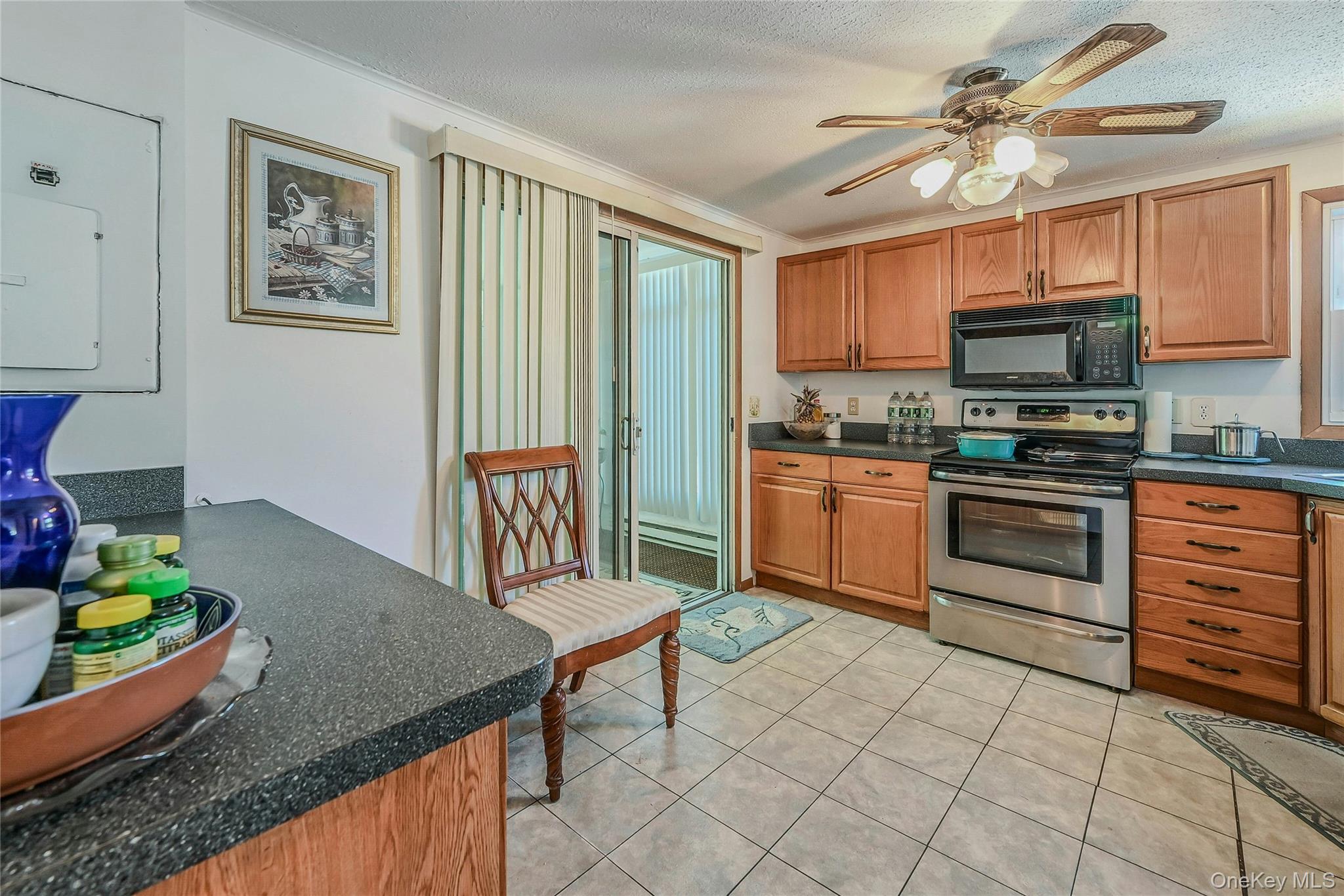 #7 photo, 161 Village Circle, サフォーク郡 Manorville , NY 11949