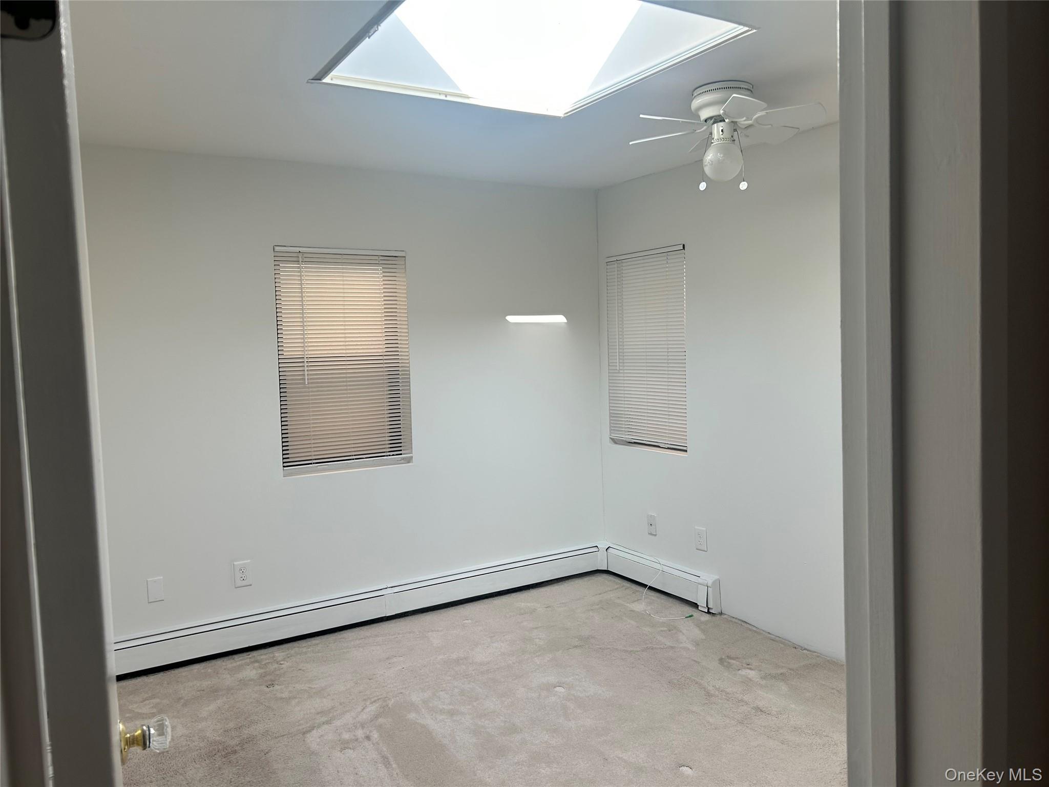 #8 photo, 475 W Broadway, ナッソー郡 Long Beach , NY 11561