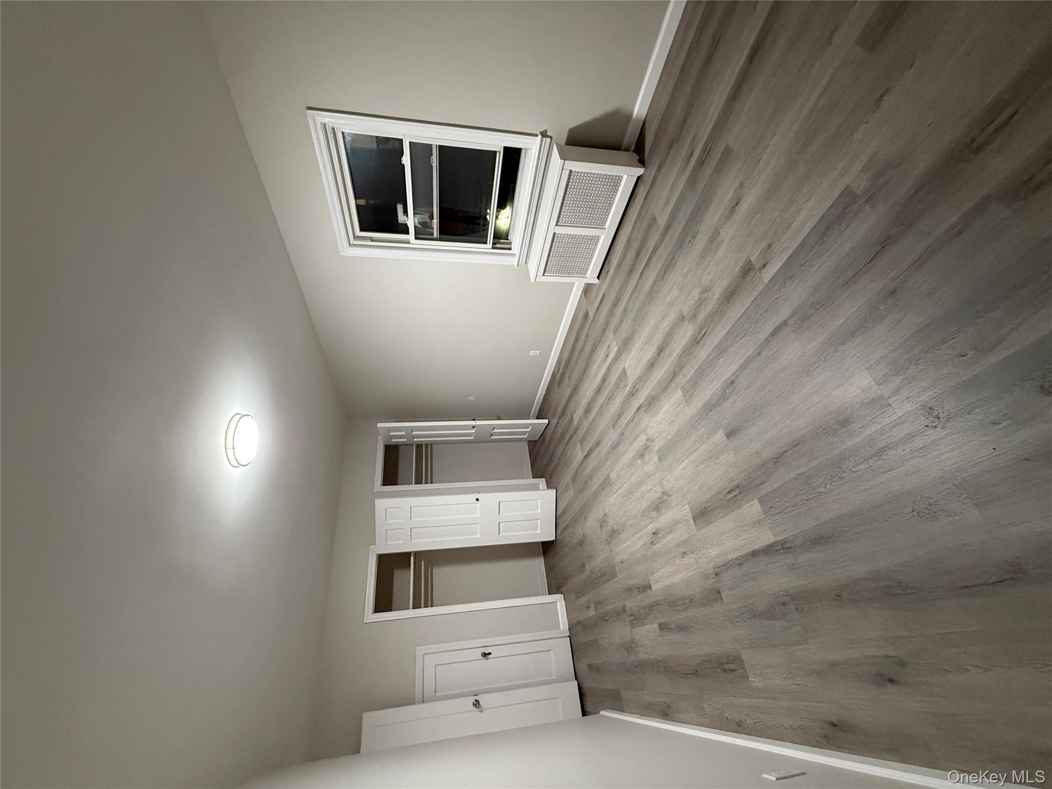 #4 photo, 84-63 161 street, Jamaica Hills , NY 11432