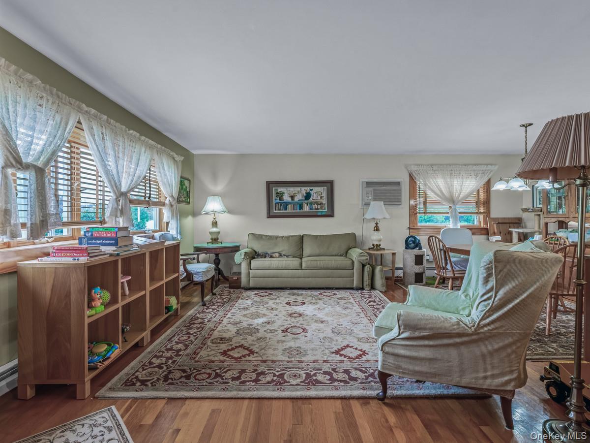 #3 photo, 144 S 7th Street, ナッソー郡 Bethpage , NY 11714