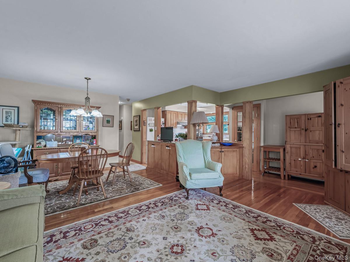 #4 photo, 144 S 7th Street, ナッソー郡 Bethpage , NY 11714