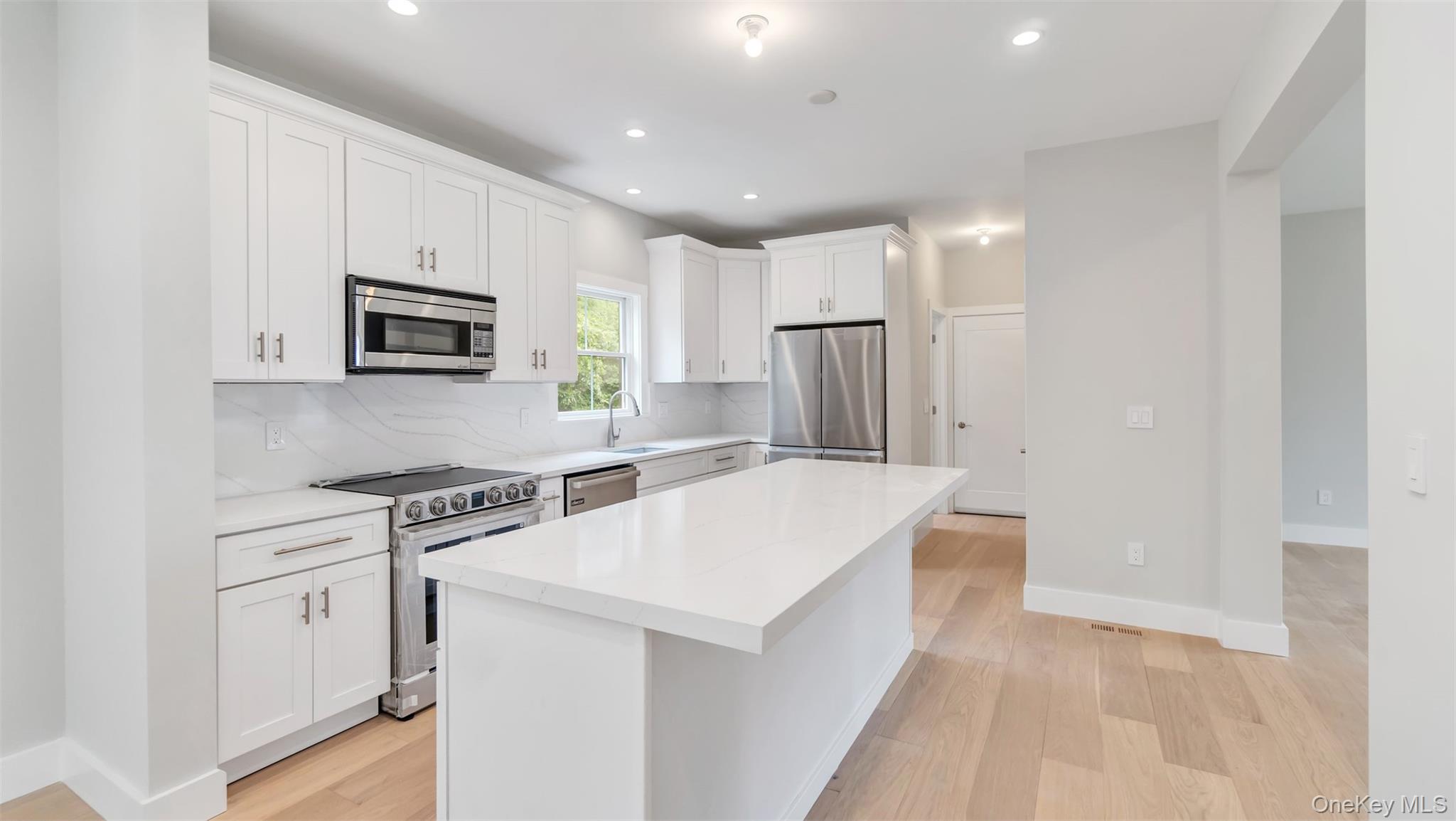 #14 photo, 5B Fanning Avenue, サフォーク郡 Hampton Bays , NY 11946