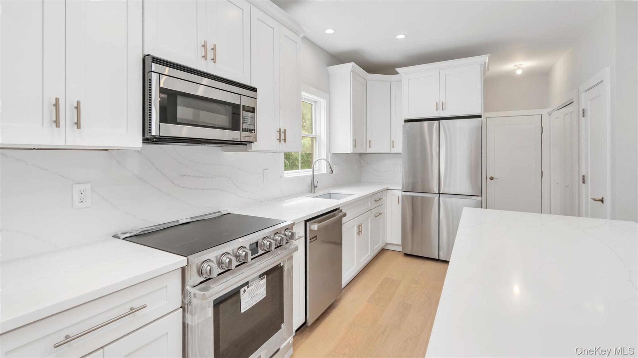 #16 photo, 5B Fanning Avenue, サフォーク郡 Hampton Bays , NY 11946