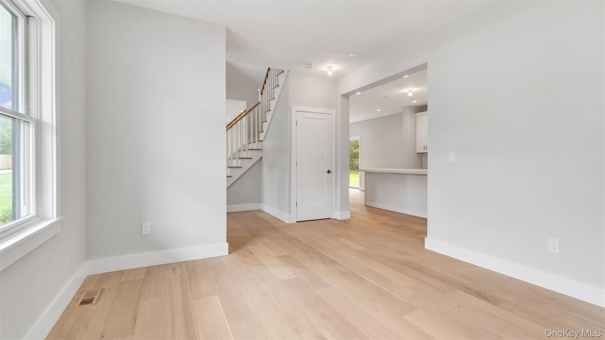 #18 photo, 5B Fanning Avenue, サフォーク郡 Hampton Bays , NY 11946