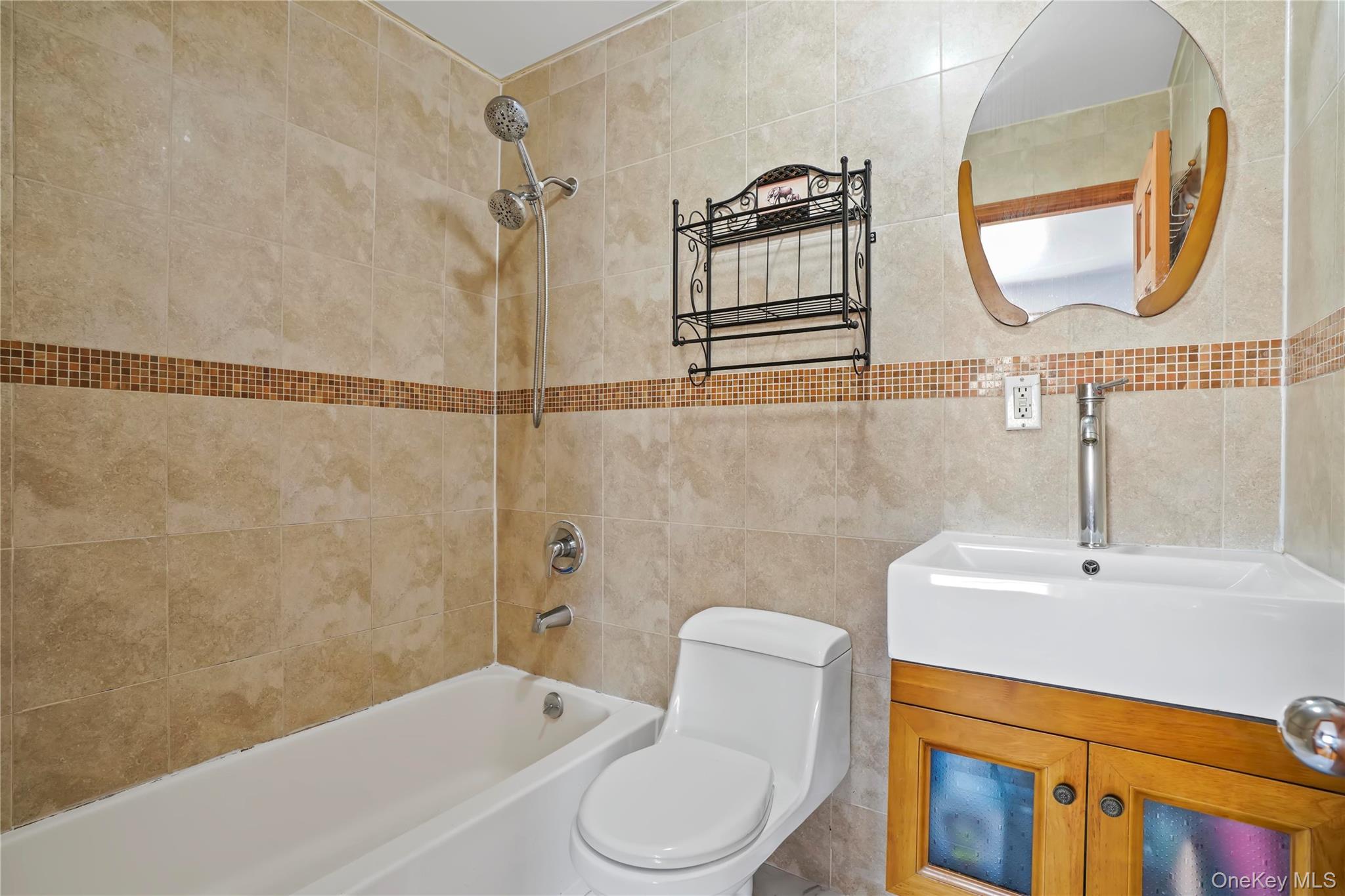 #13 photo, 6536 Metropolitan Avenue, クイーンズ区 Middle Village , NY 11379