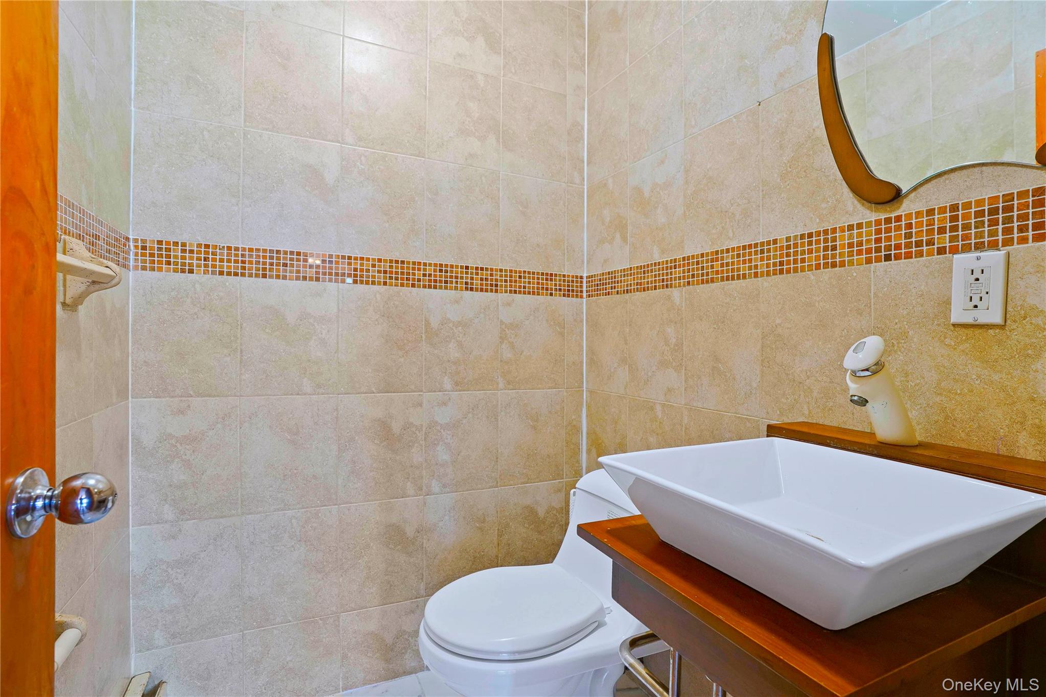 #20 photo, 6536 Metropolitan Avenue, クイーンズ区 Middle Village , NY 11379