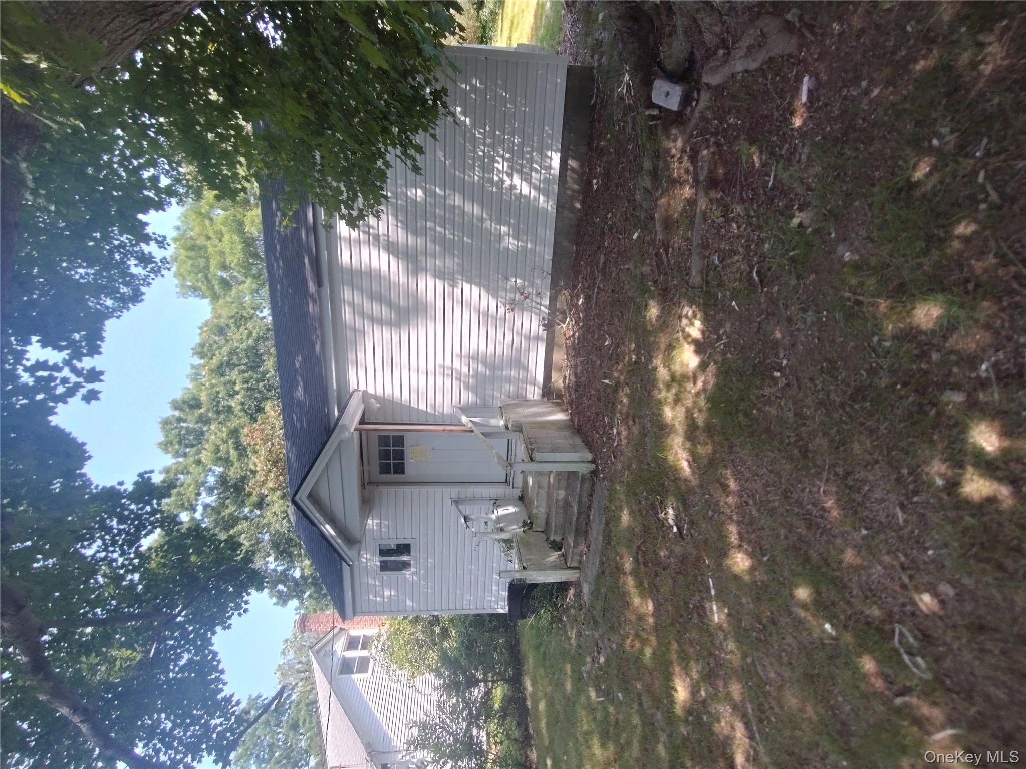 #1 photo, 121 Woodland Drive, サフォーク郡 Mastic Beach , NY 11951