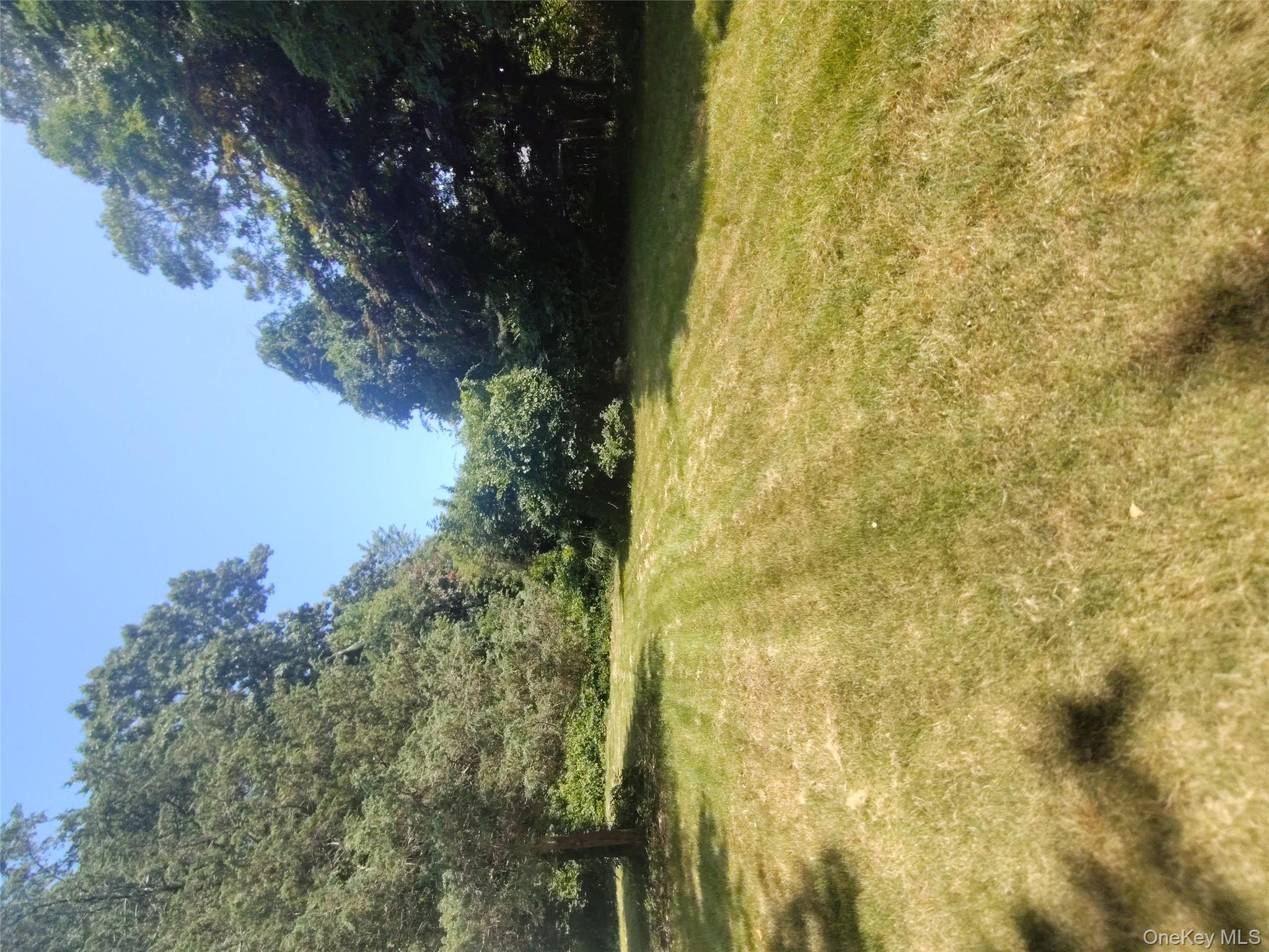 #11 photo, 121 Woodland Drive, サフォーク郡 Mastic Beach , NY 11951