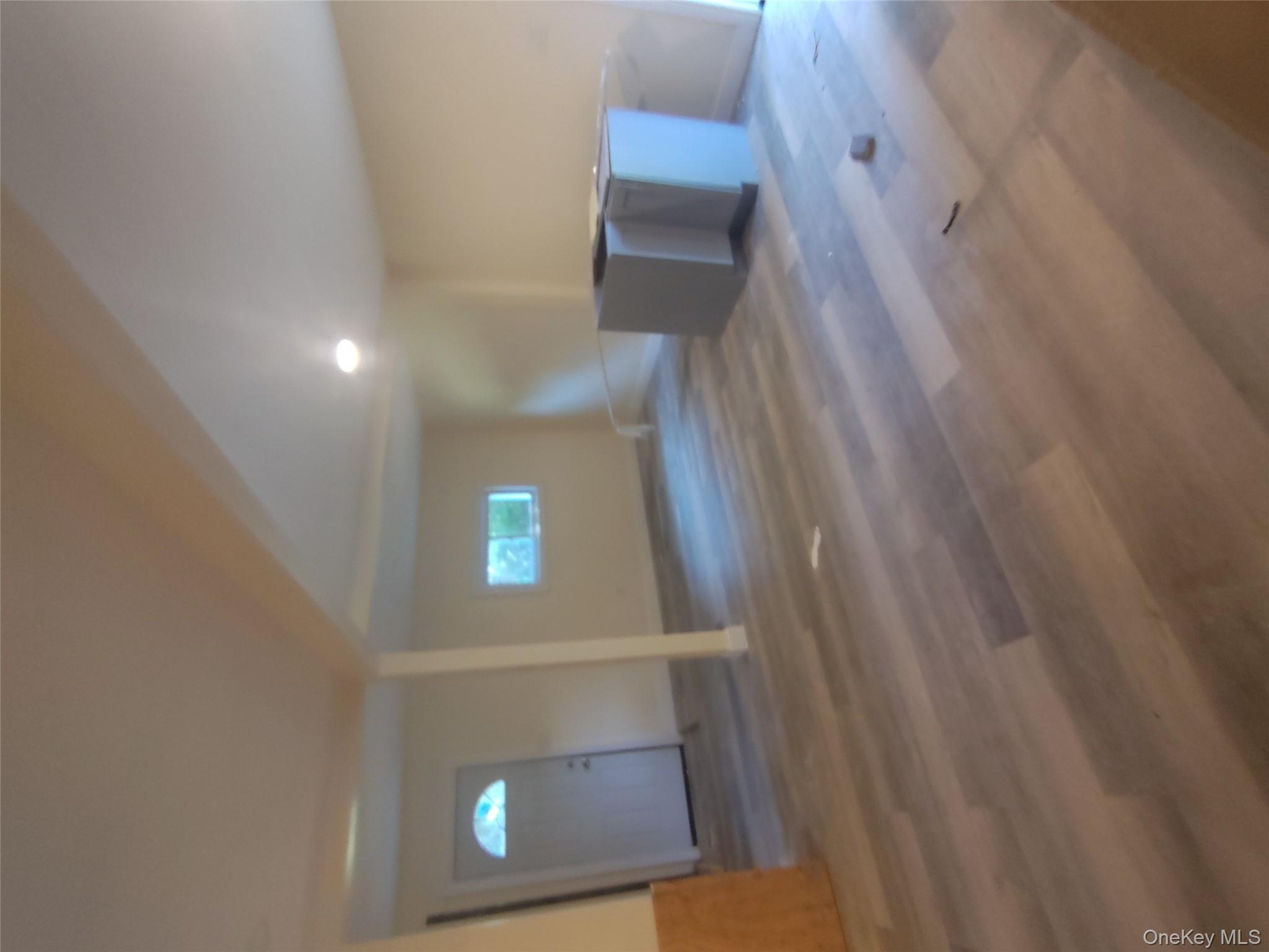 #5 photo, 121 Woodland Drive, サフォーク郡 Mastic Beach , NY 11951