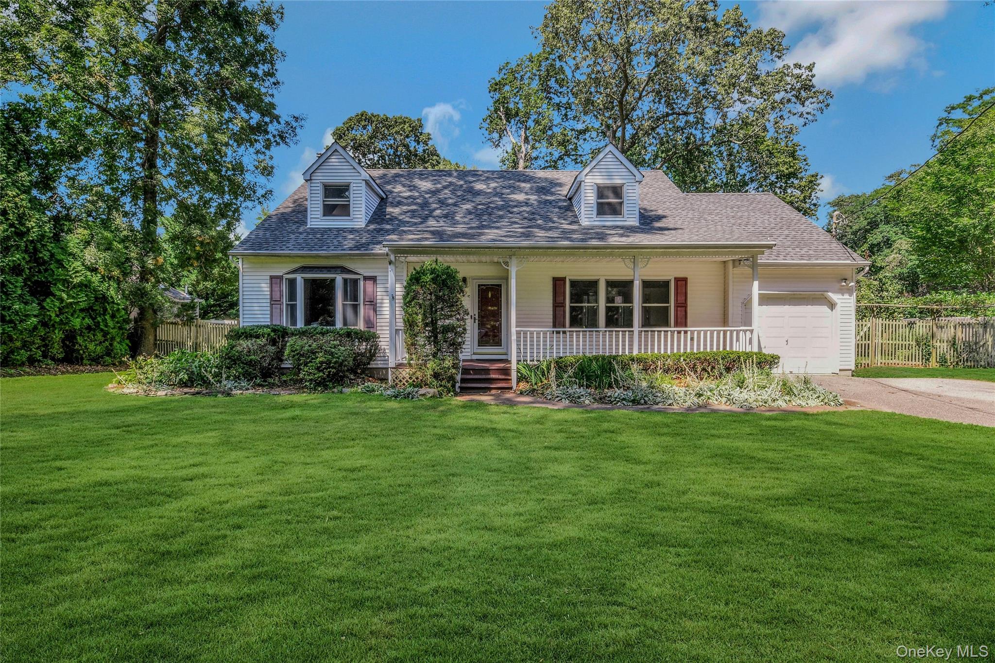 #1 photo, 7 Garden Drive, Stony Brook , NY 11790