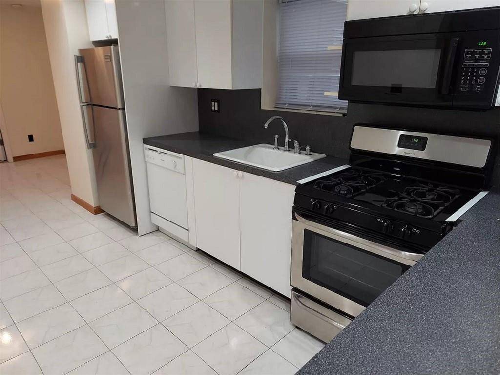 #12 photo, 472 Lake St, Gravesend , NY 11223