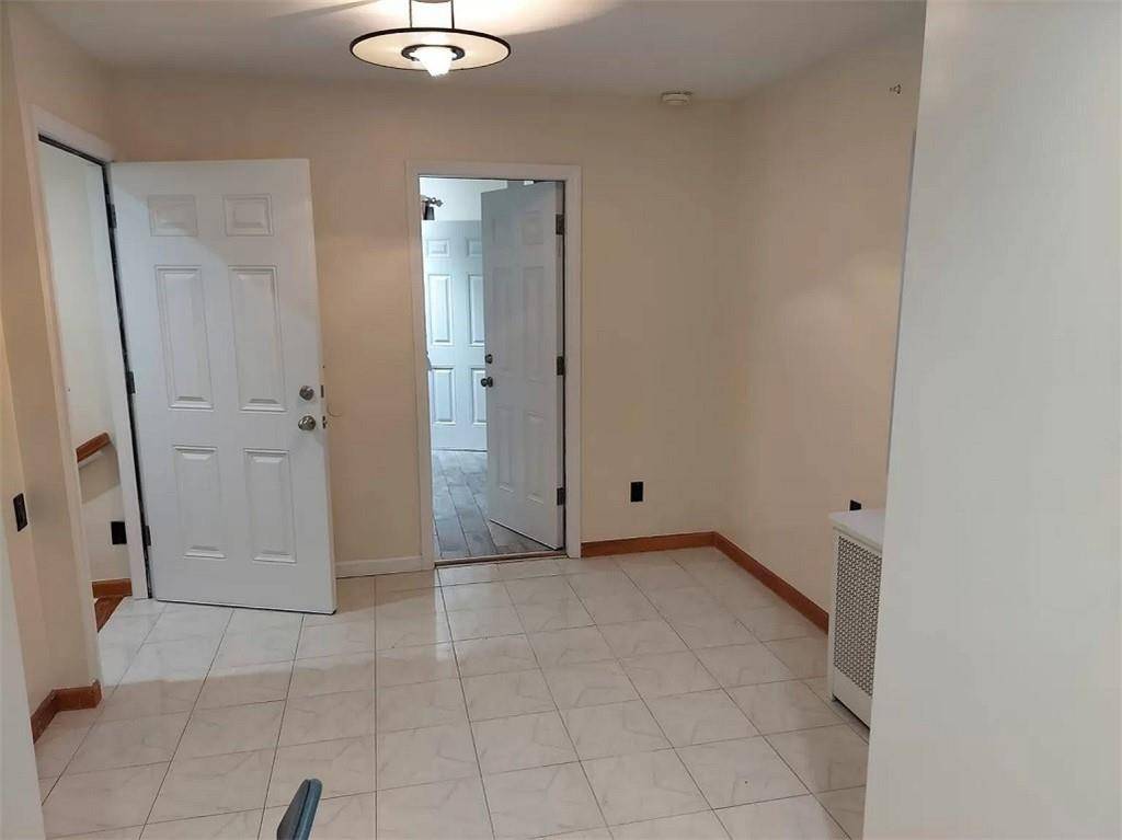 #13 photo, 472 Lake St, Gravesend , NY 11223