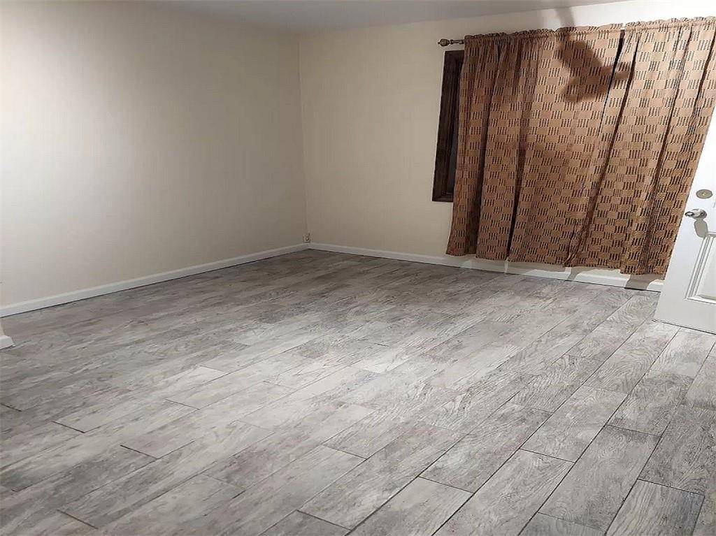 #17 photo, 472 Lake St, Gravesend , NY 11223