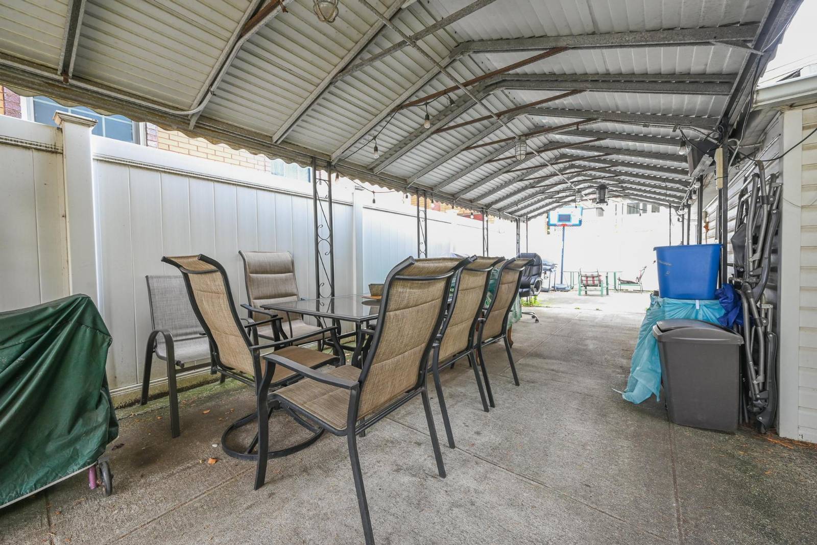 #32 photo, 472 Lake St, Gravesend , NY 11223