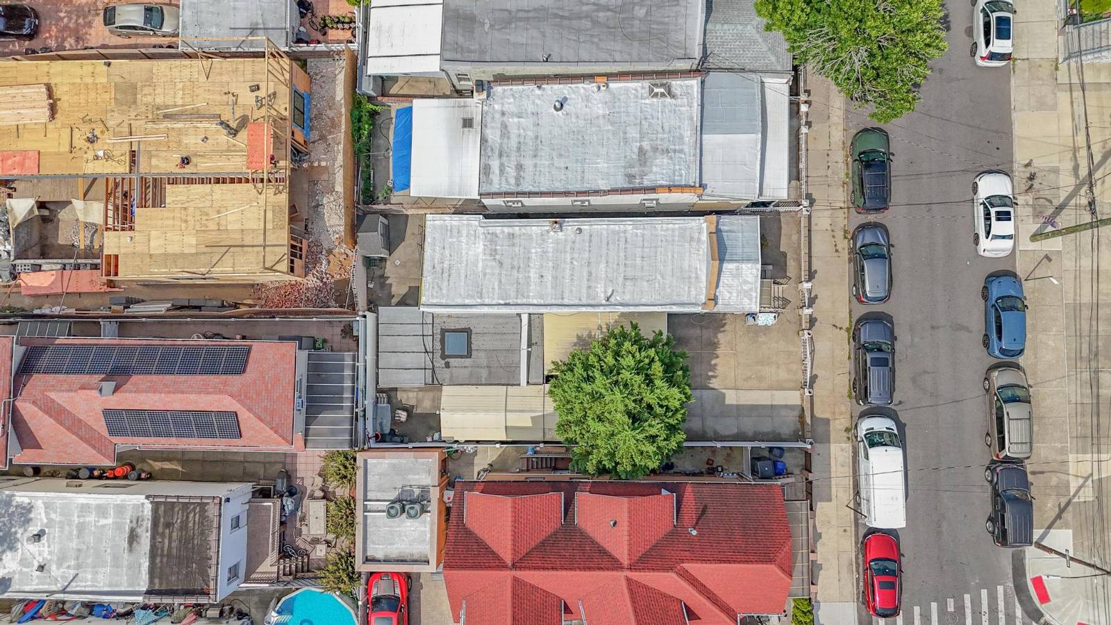 #39 photo, 472 Lake St, Gravesend , NY 11223