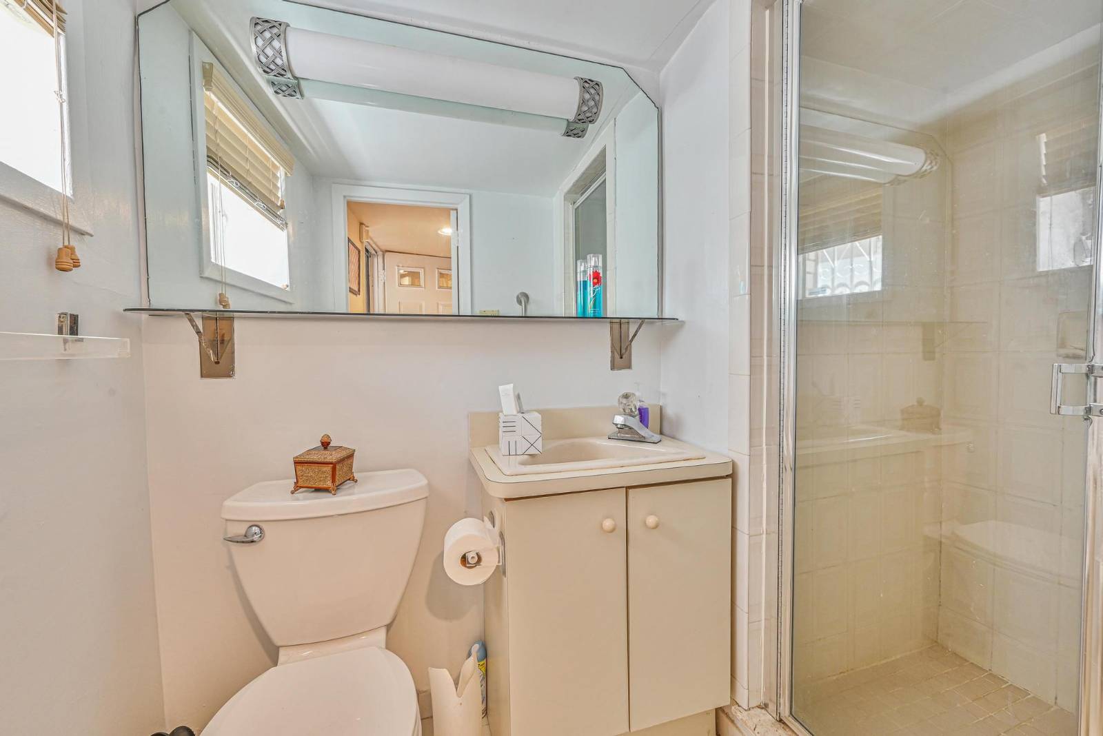 #11 photo, 1016 Avenue X, ブルックリン区 Sheepshead Bay , NY 11235