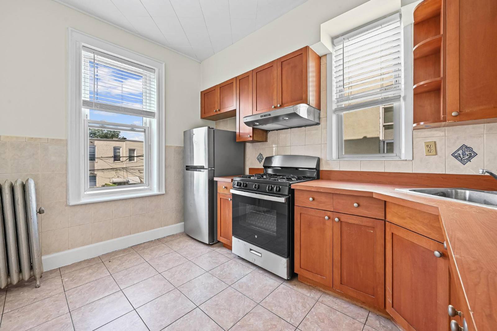 #6 photo, 2154 60th St, ブルックリン区 Borough Park , NY 11204